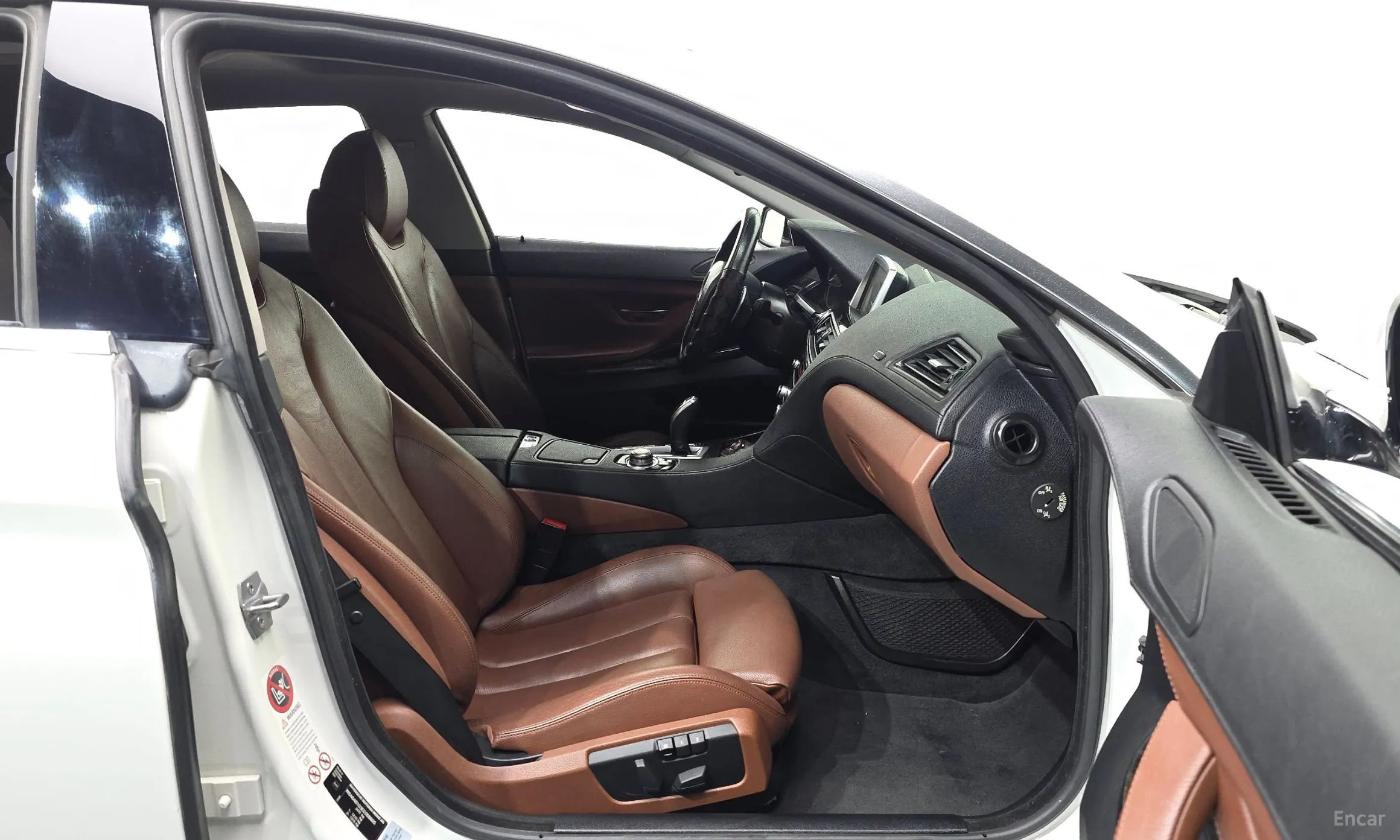 BMW 6 Series (F12) превью 11
