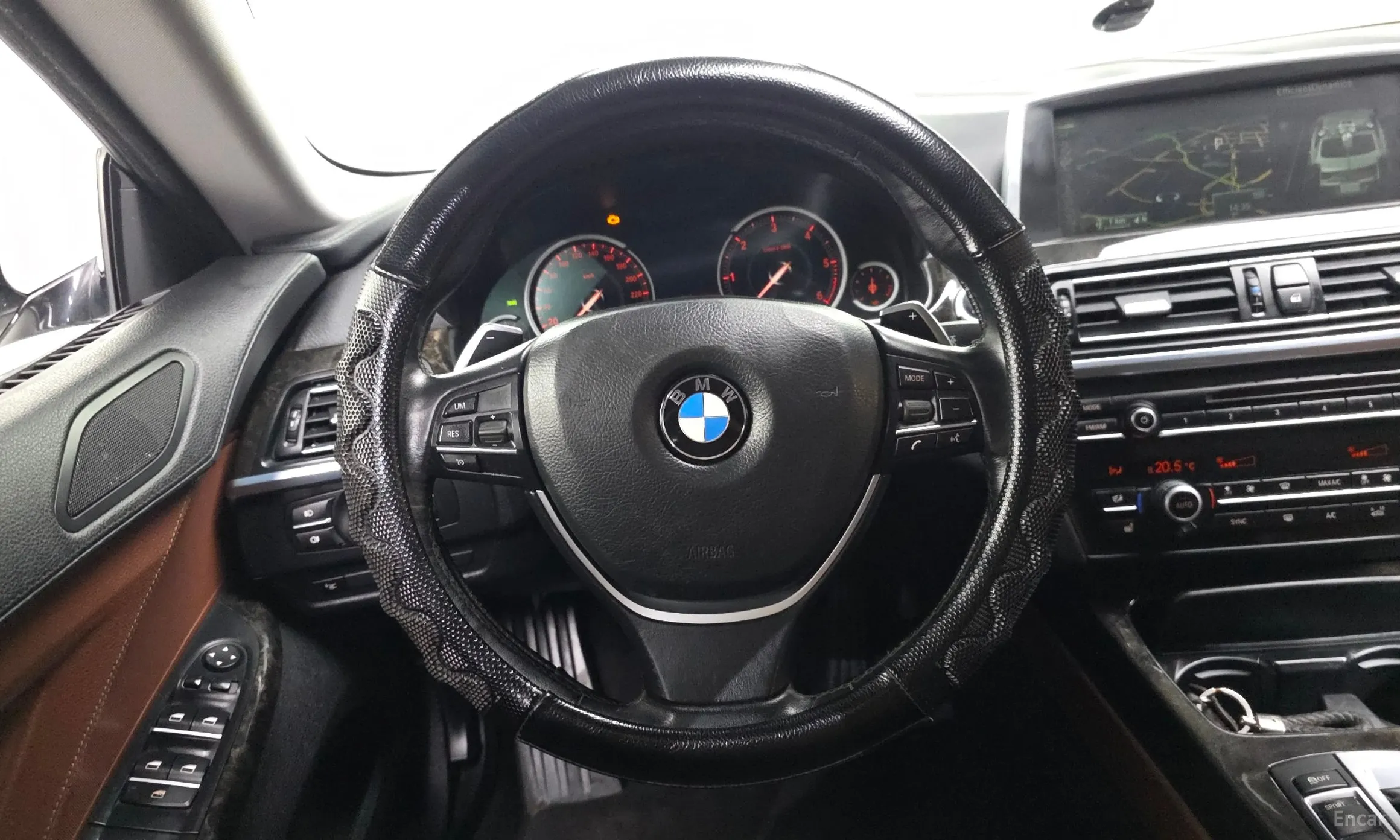 BMW 6 Series (F12) превью 14