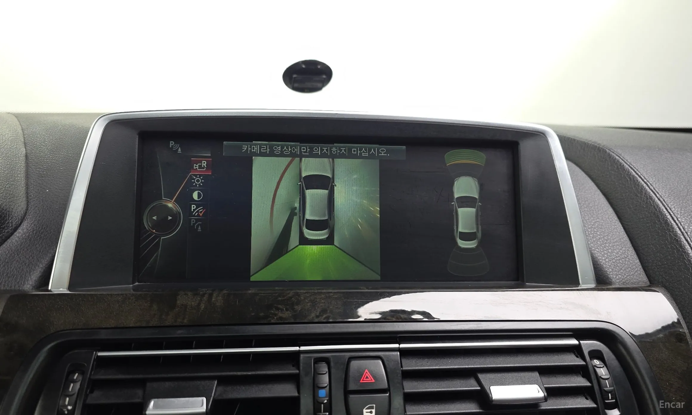 BMW 6 Series (F12) превью 16