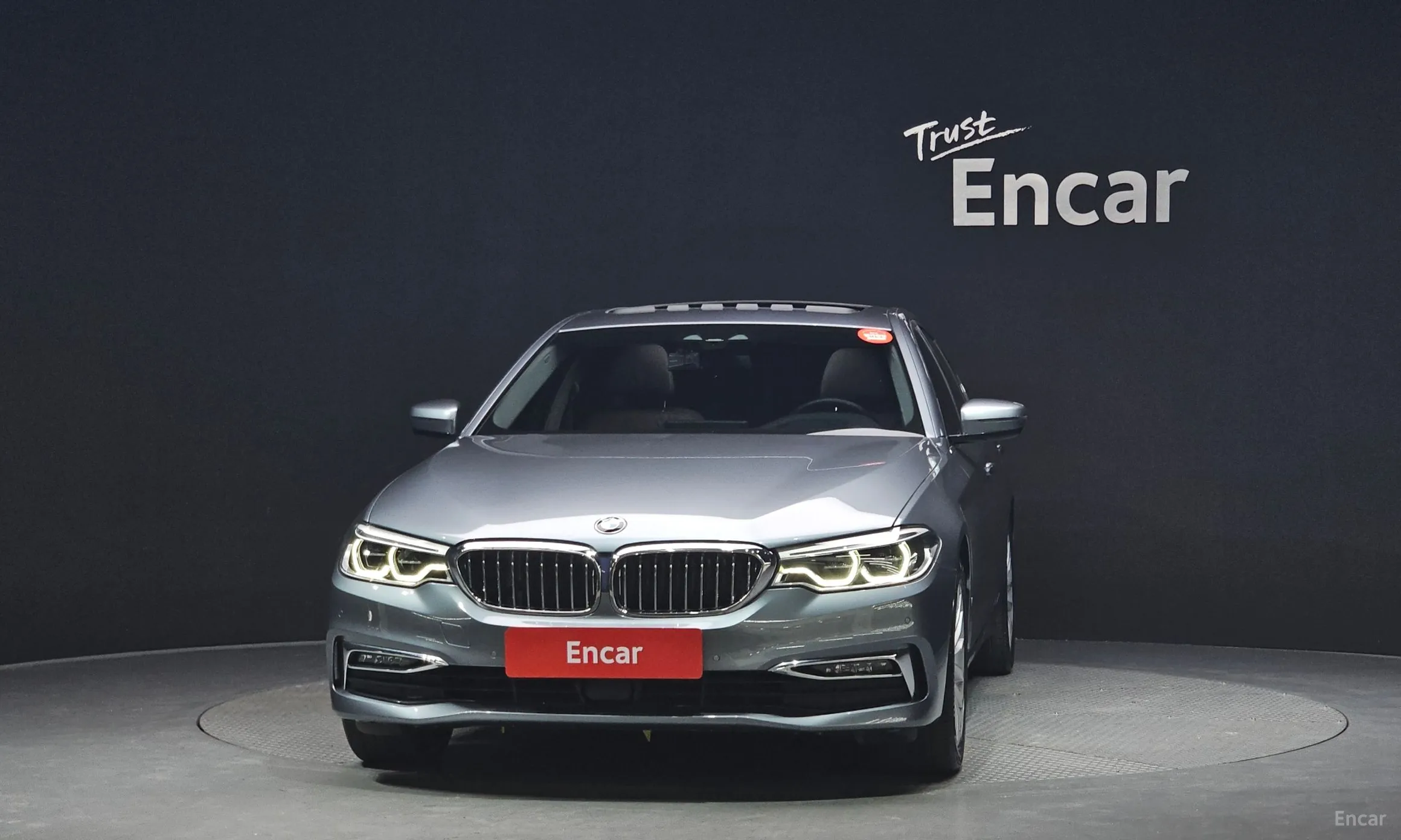 BMW 5 Series (G30) превью 3