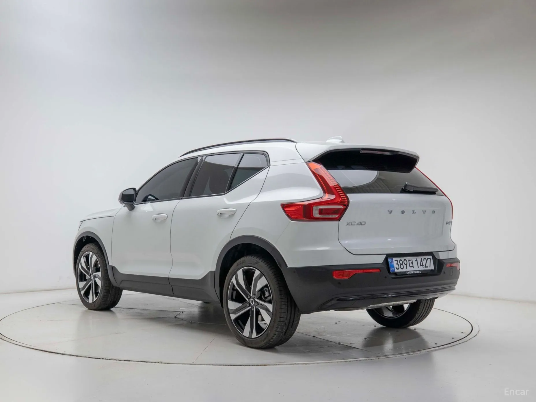 Volvo XC40 превью 2