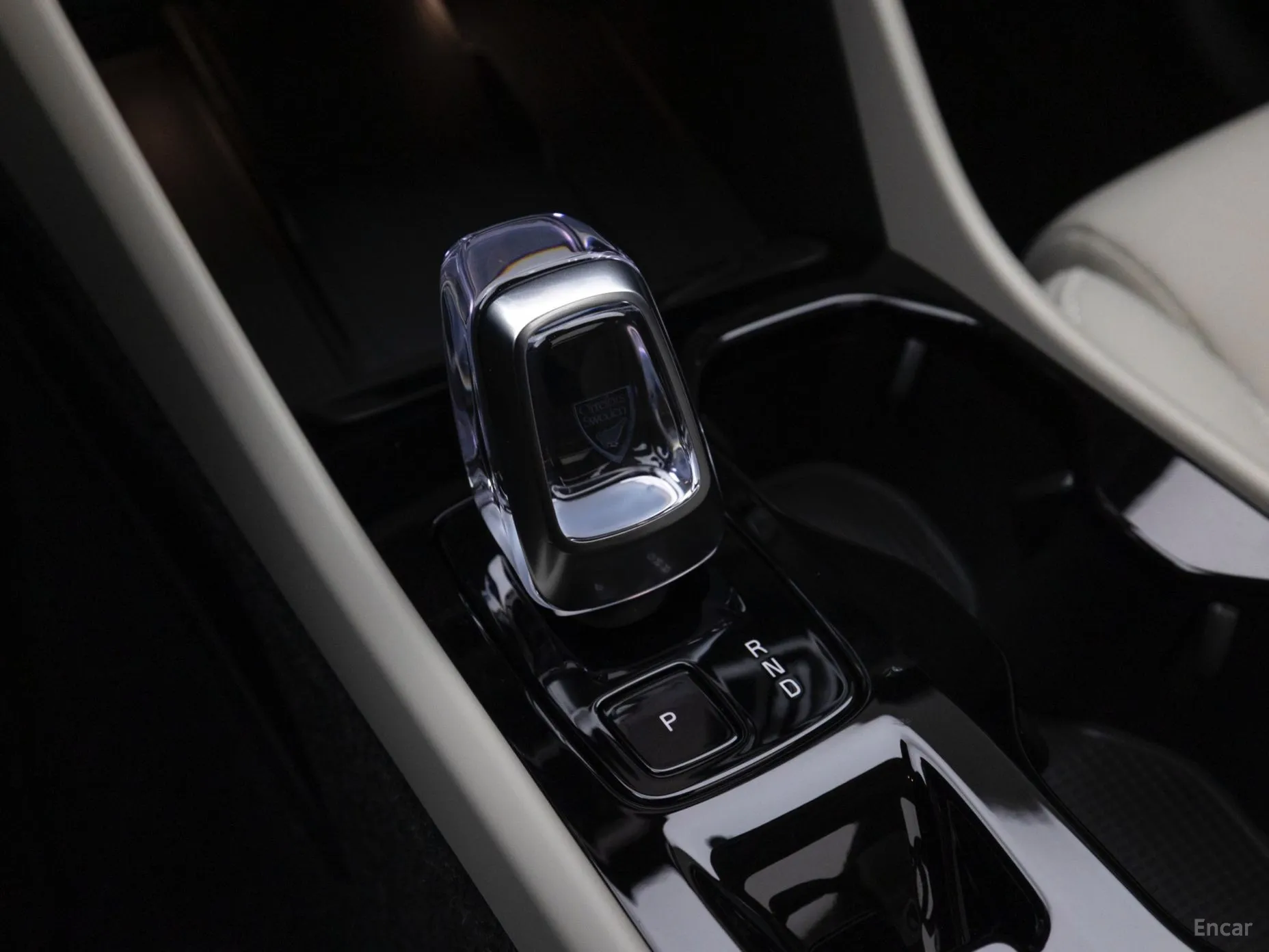 Volvo XC40 превью 9