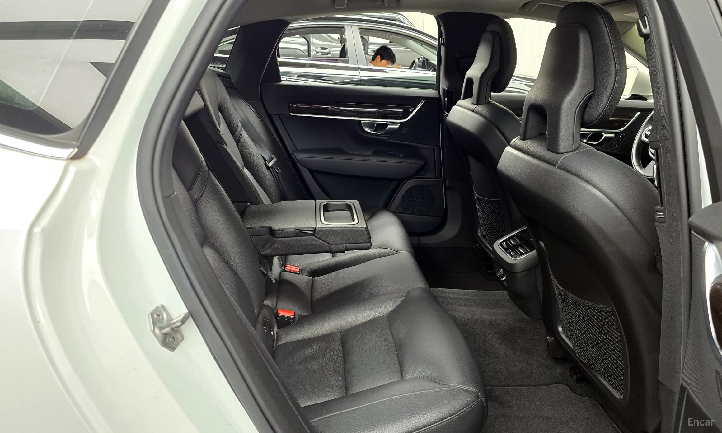 Volvo S90 превью 11