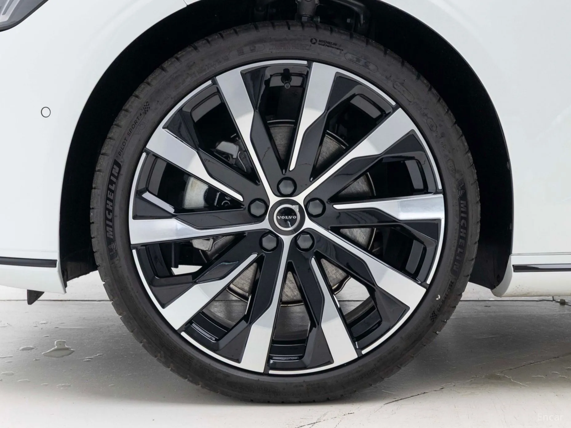 Volvo S90 превью 5