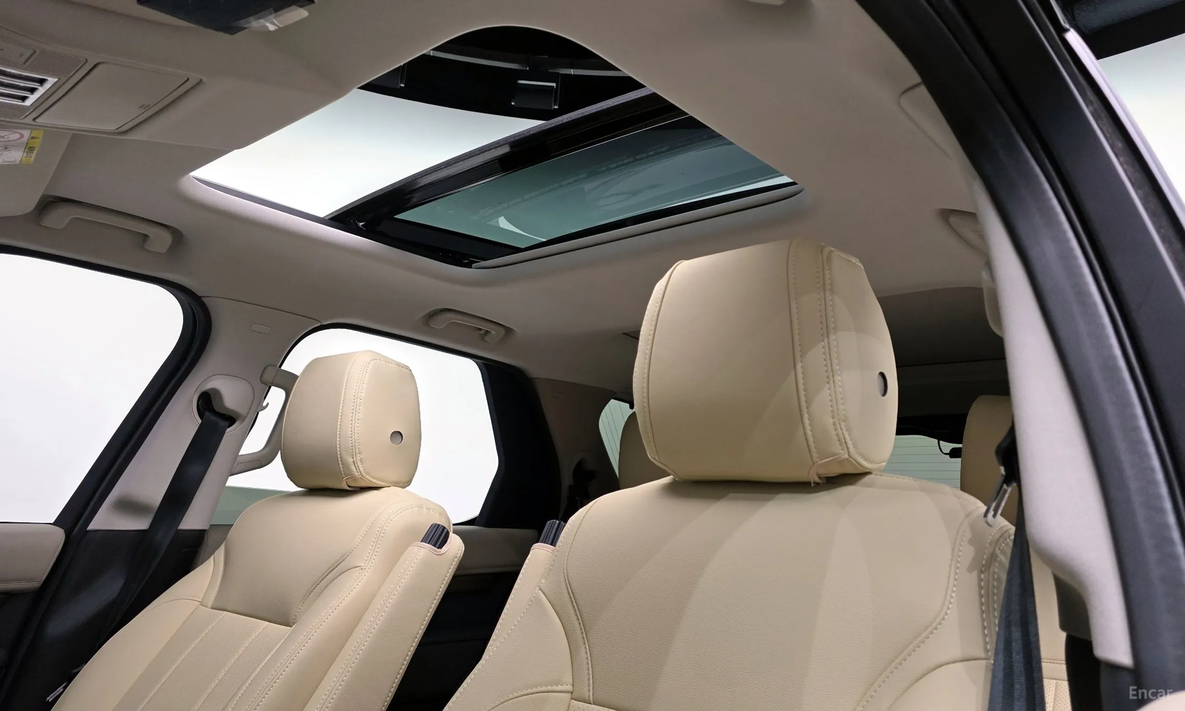 Land Rover Discovery 5 превью 18