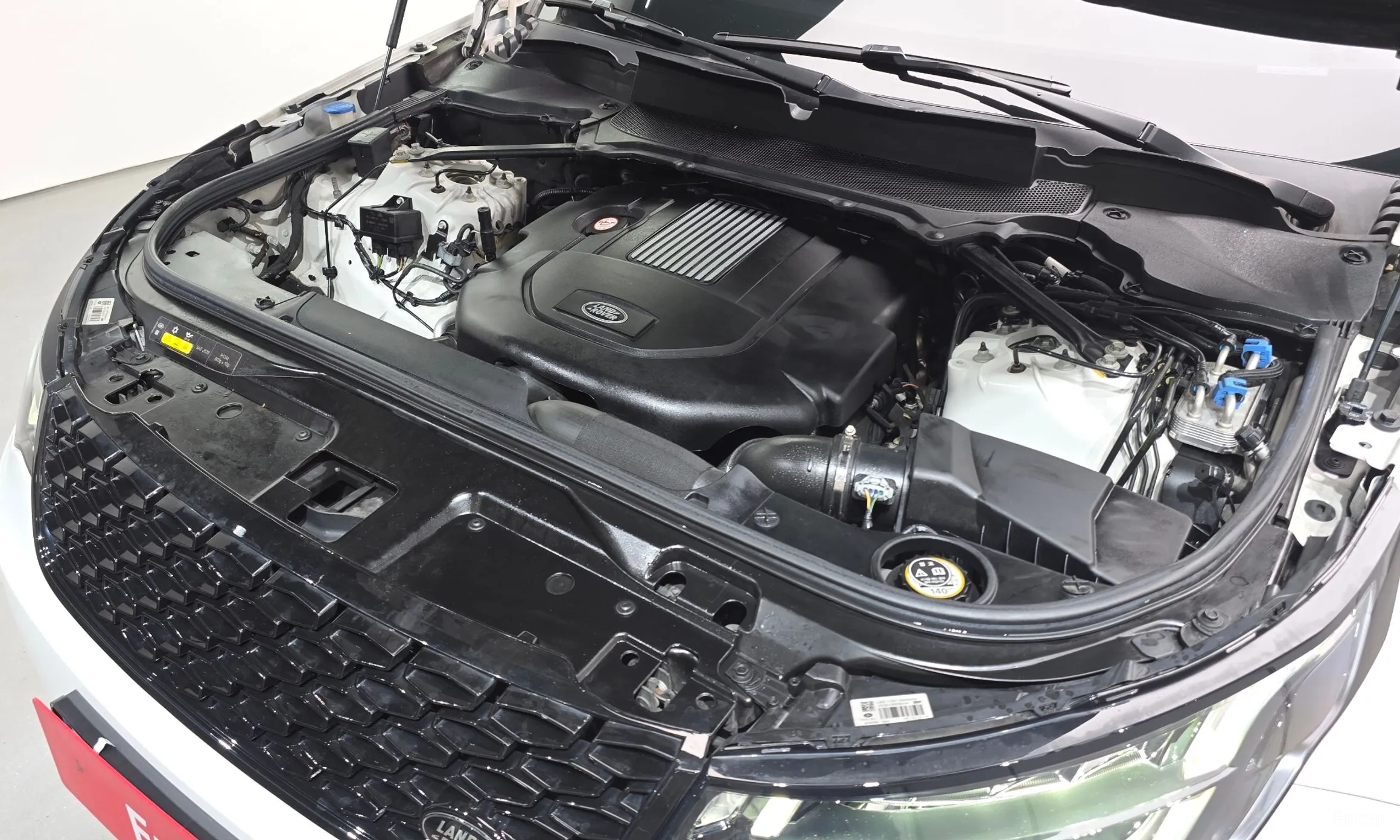Land Rover Discovery 5 превью 6