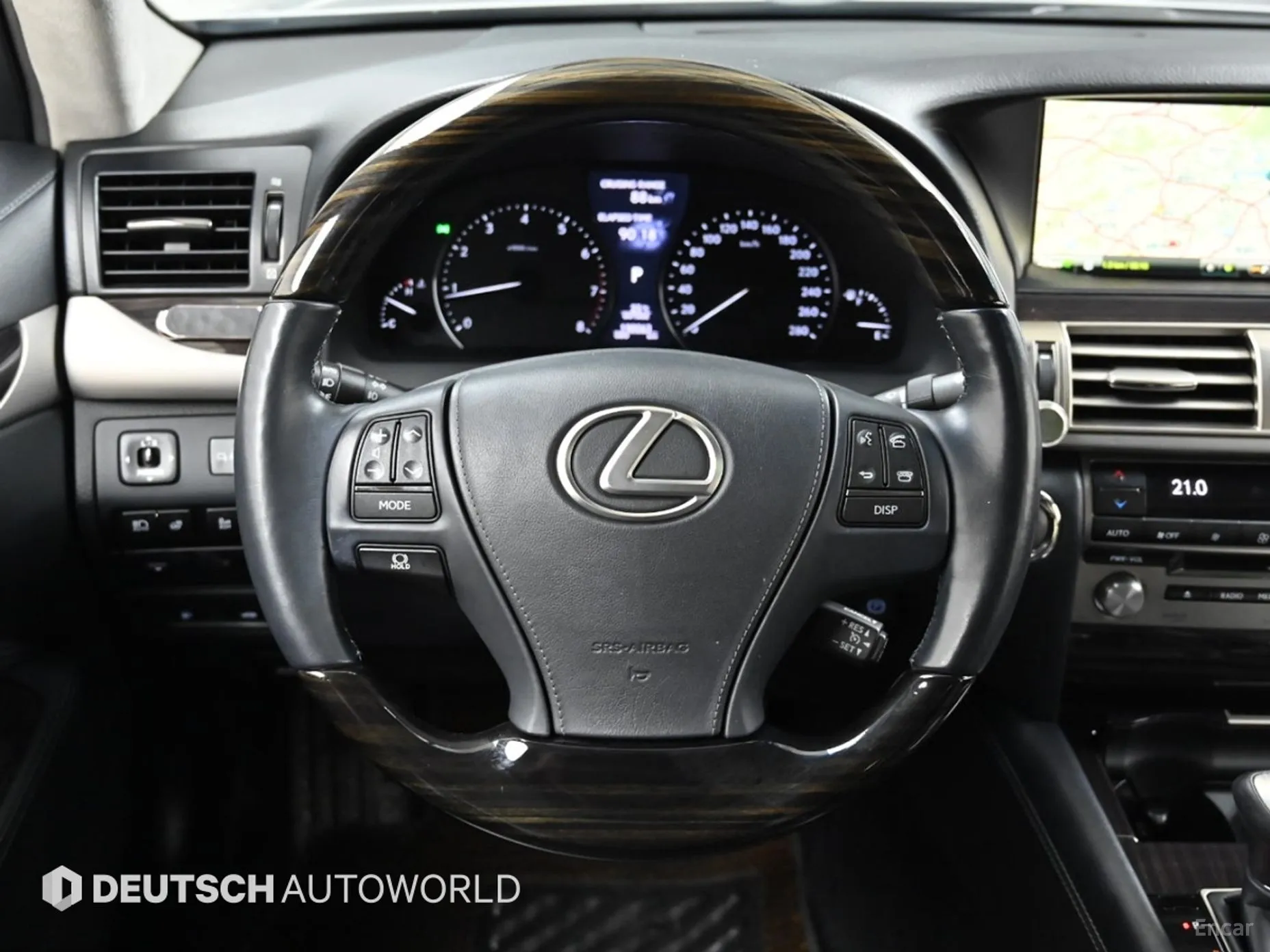 Lexus LS460 превью 13