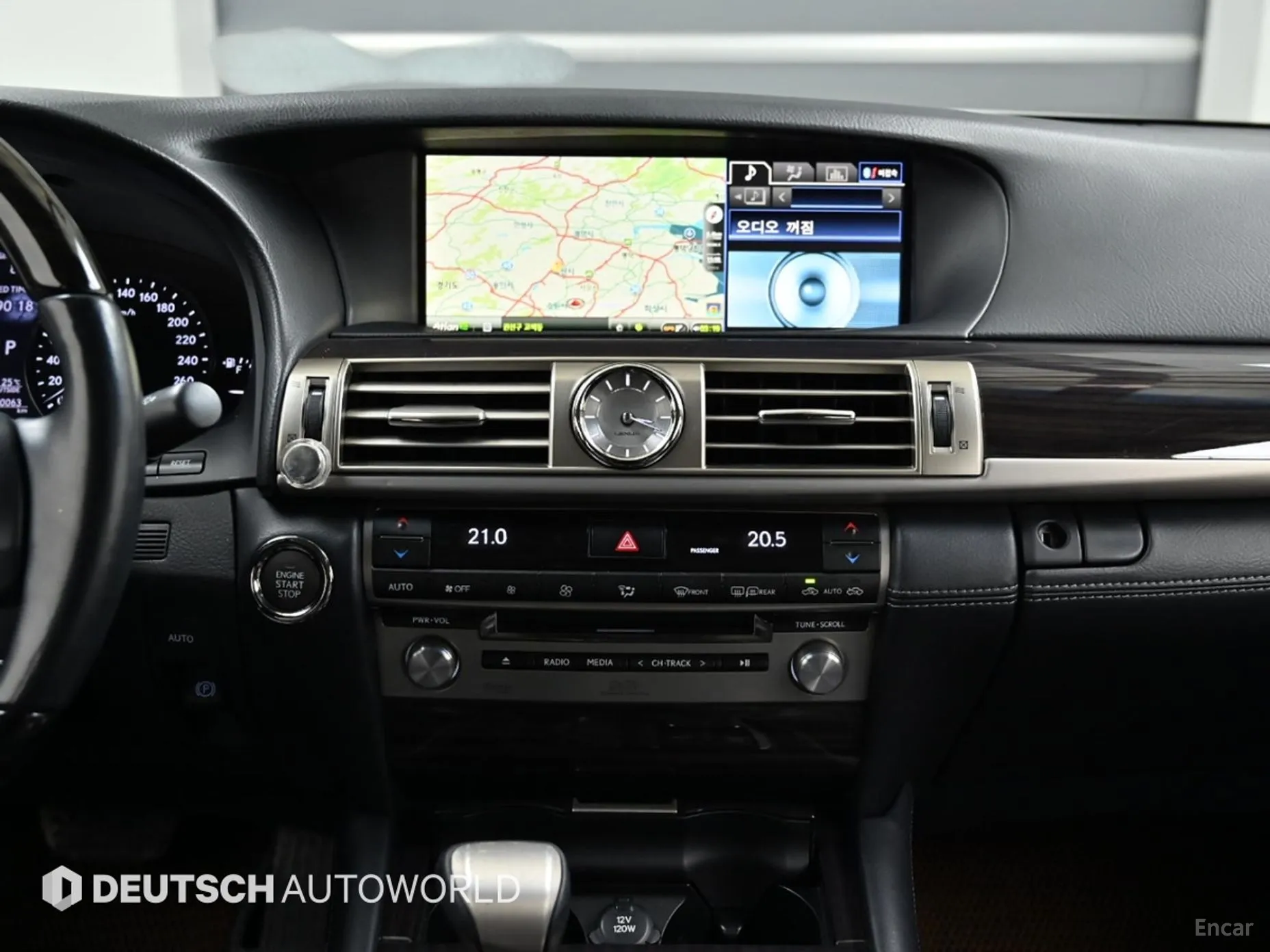 Lexus LS460 превью 14