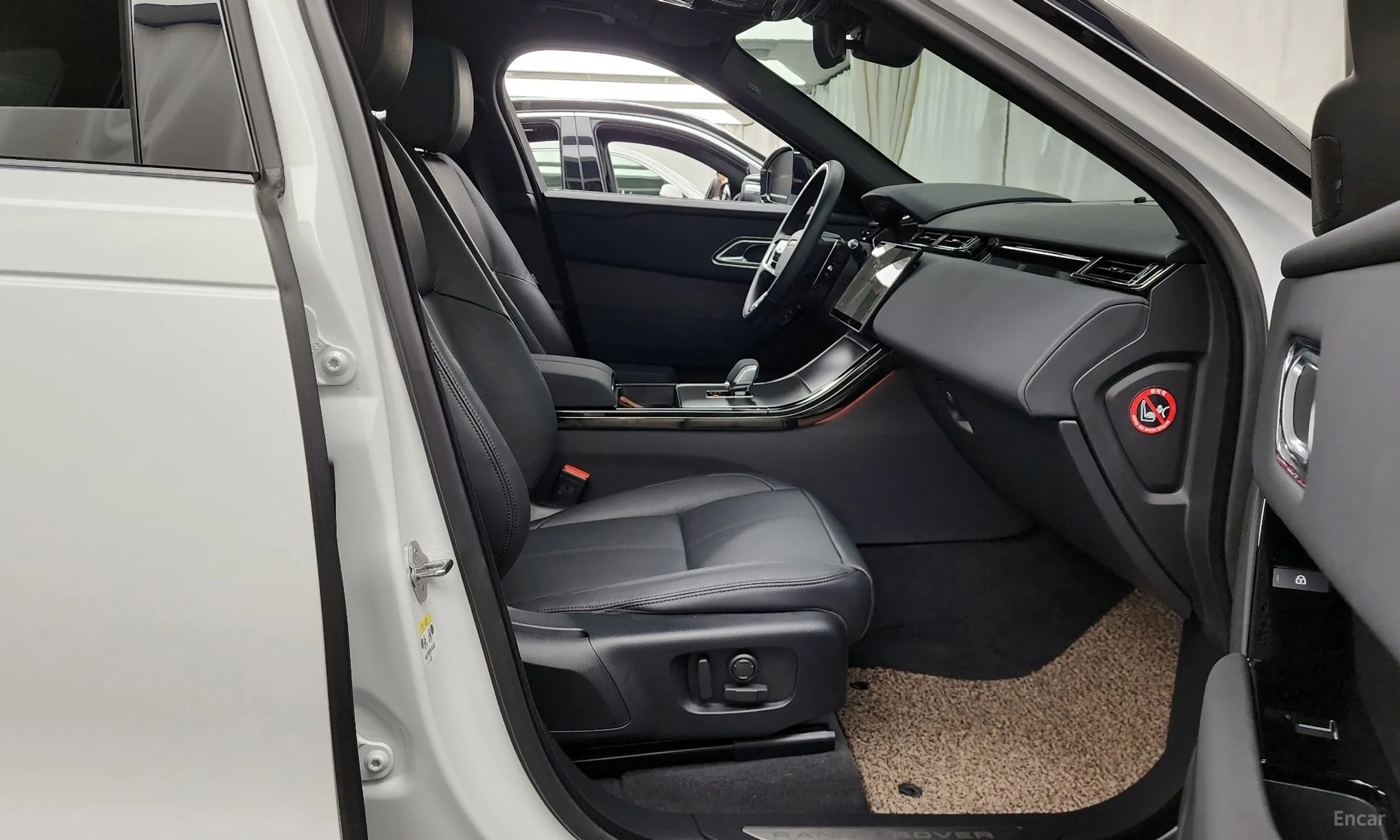 Land Rover Range Rover Bella превью 12