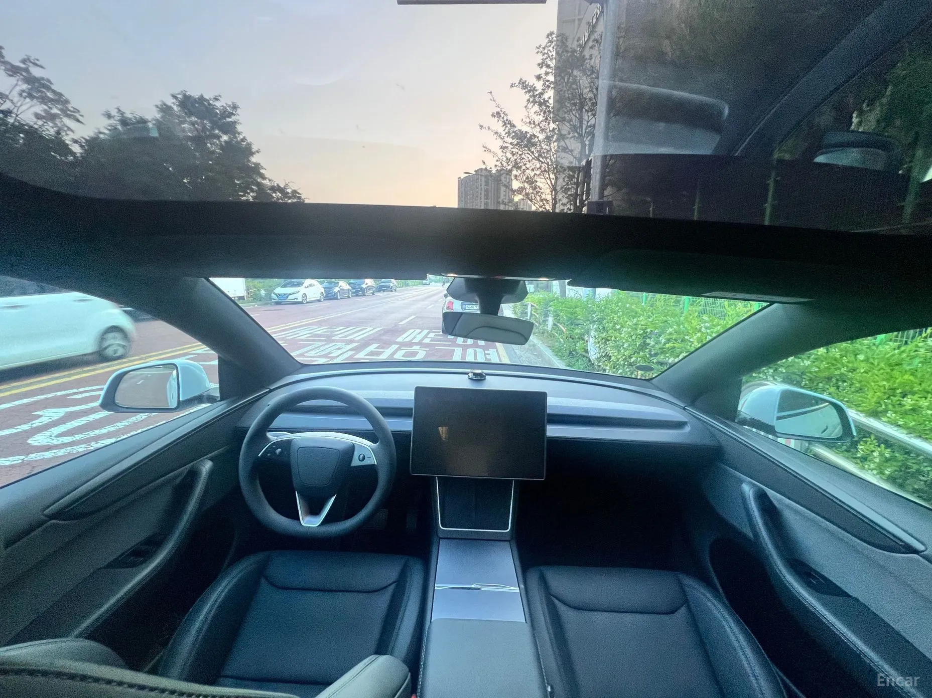 Tesla Model Y превью 12