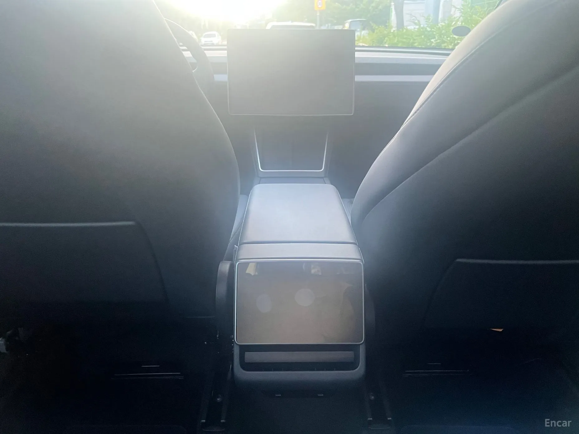 Tesla Model Y превью 14
