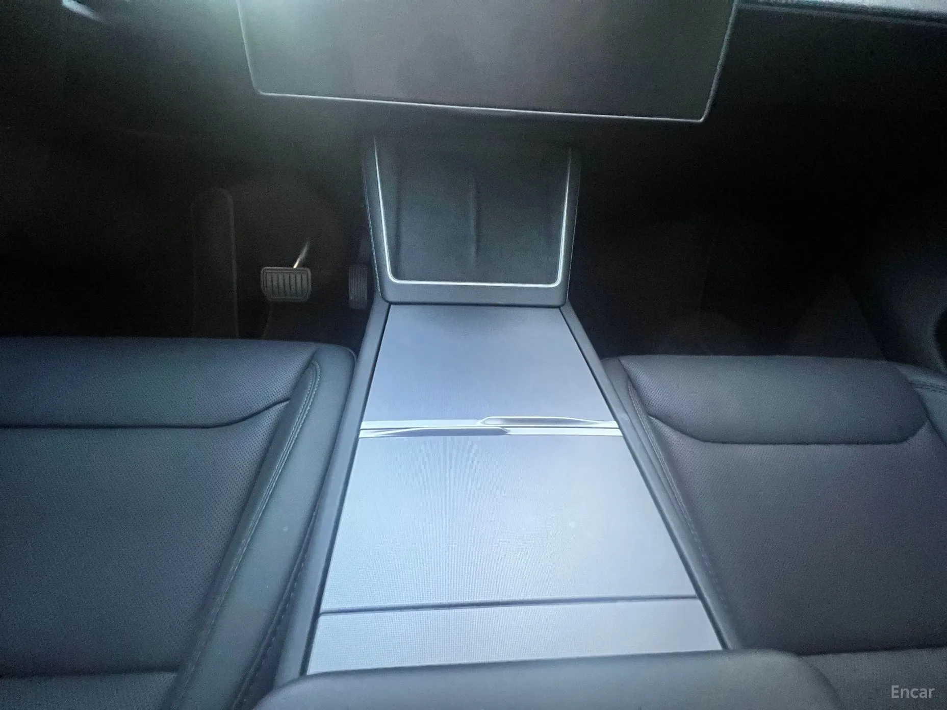 Tesla Model Y превью 15