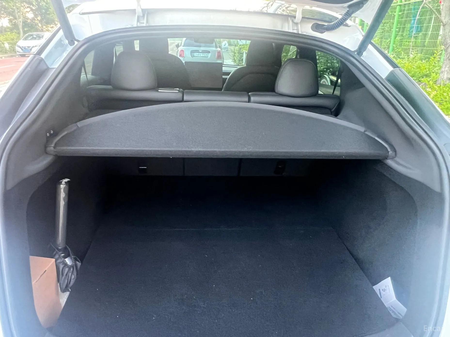 Tesla Model Y превью 18