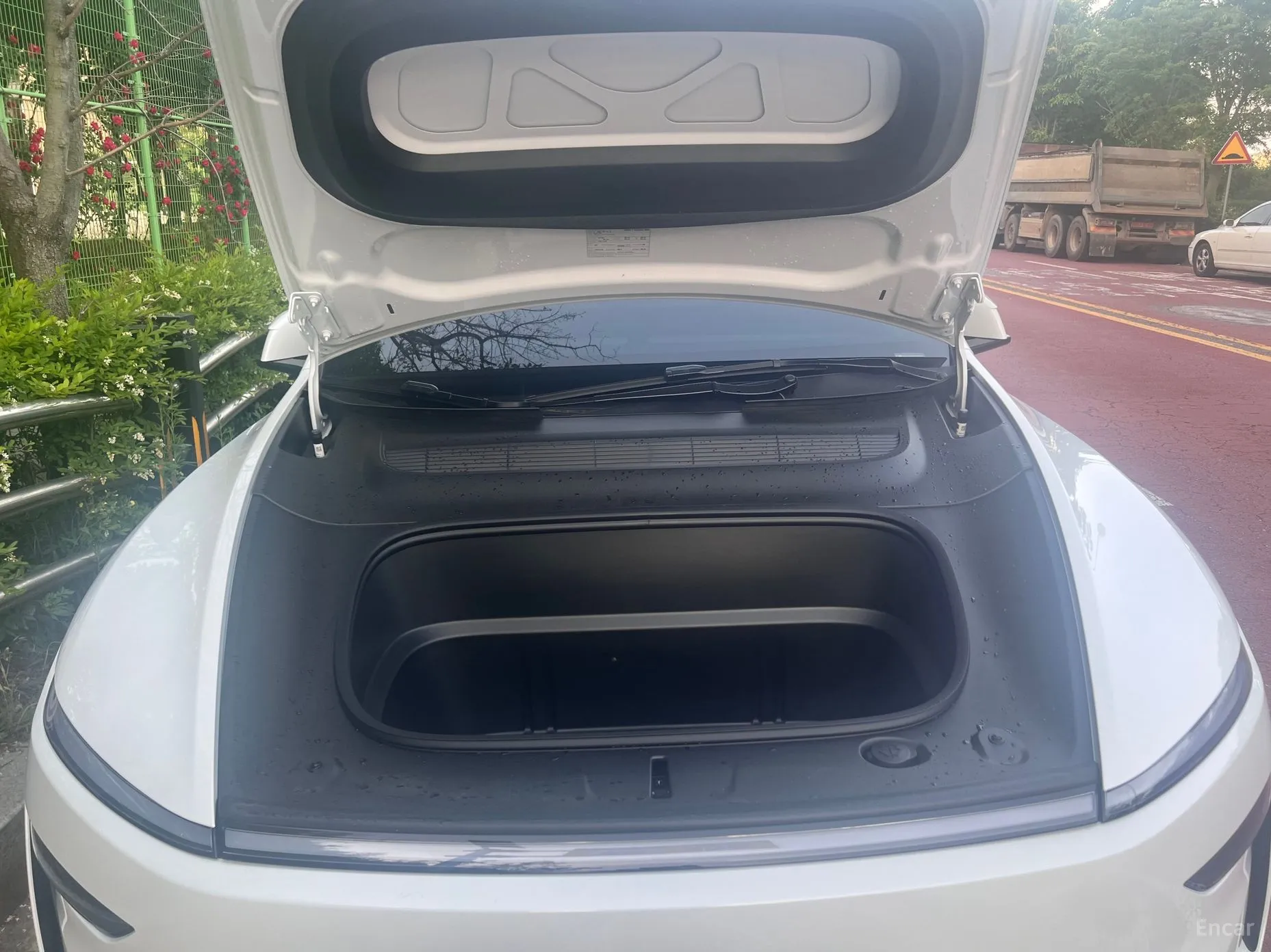 Tesla Model Y превью 9