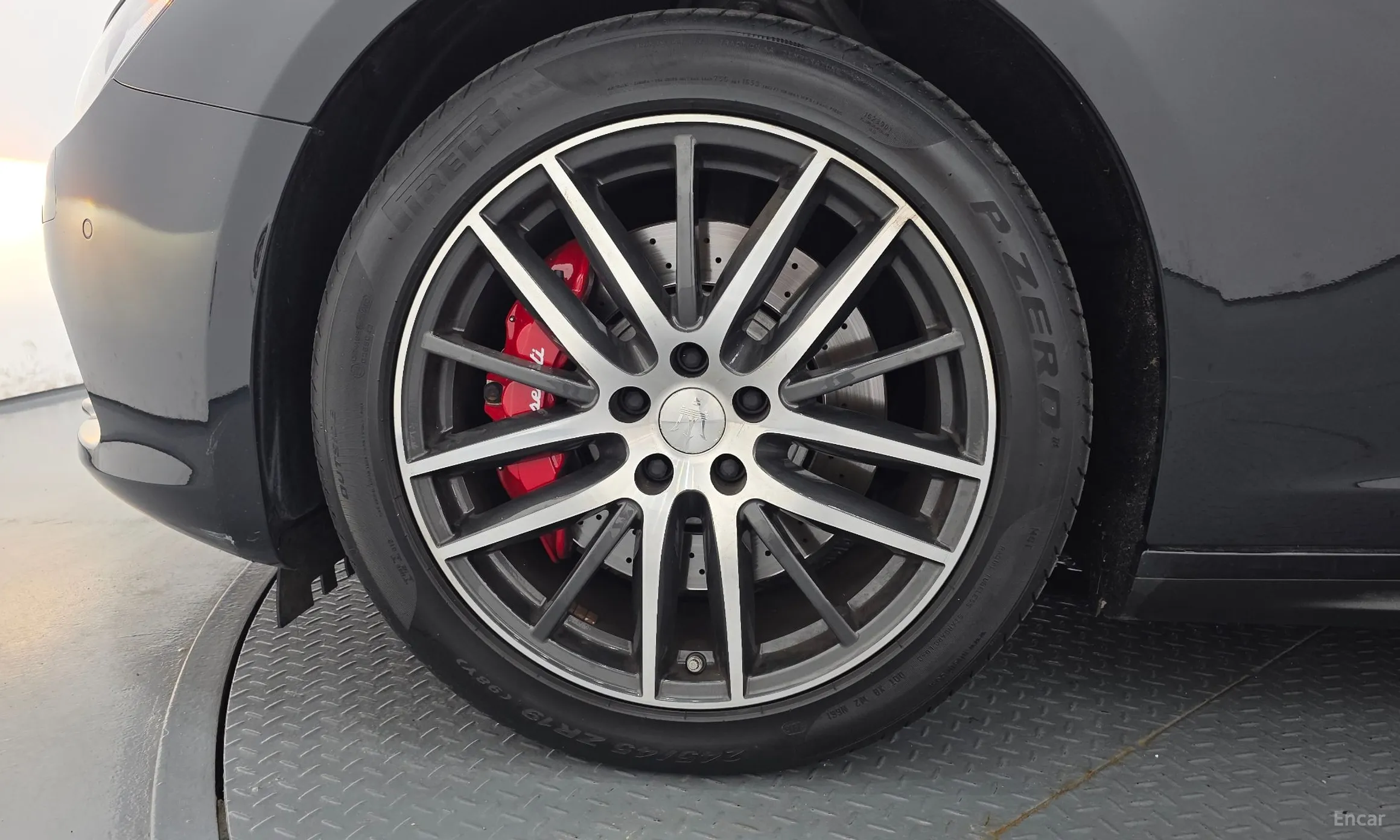 Maserati Ghibli превью 5