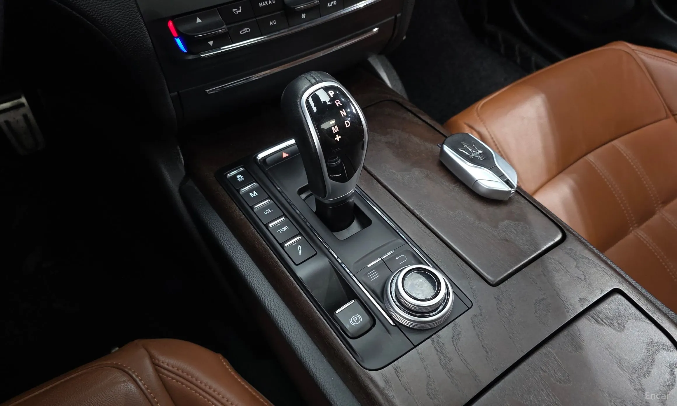 Maserati Ghibli превью 9