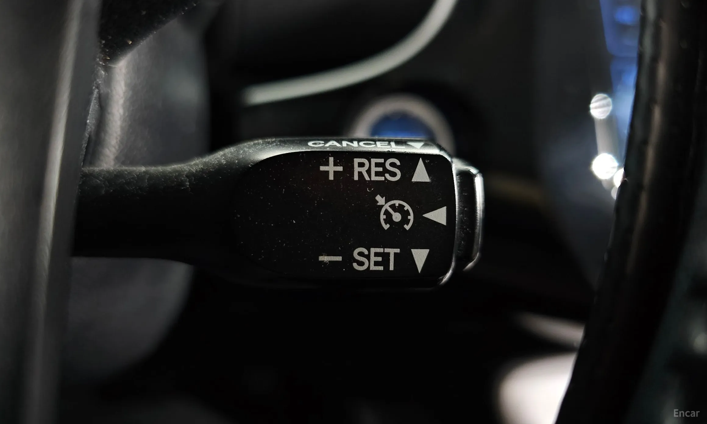 Toyota Prius 4th Generation превью 17