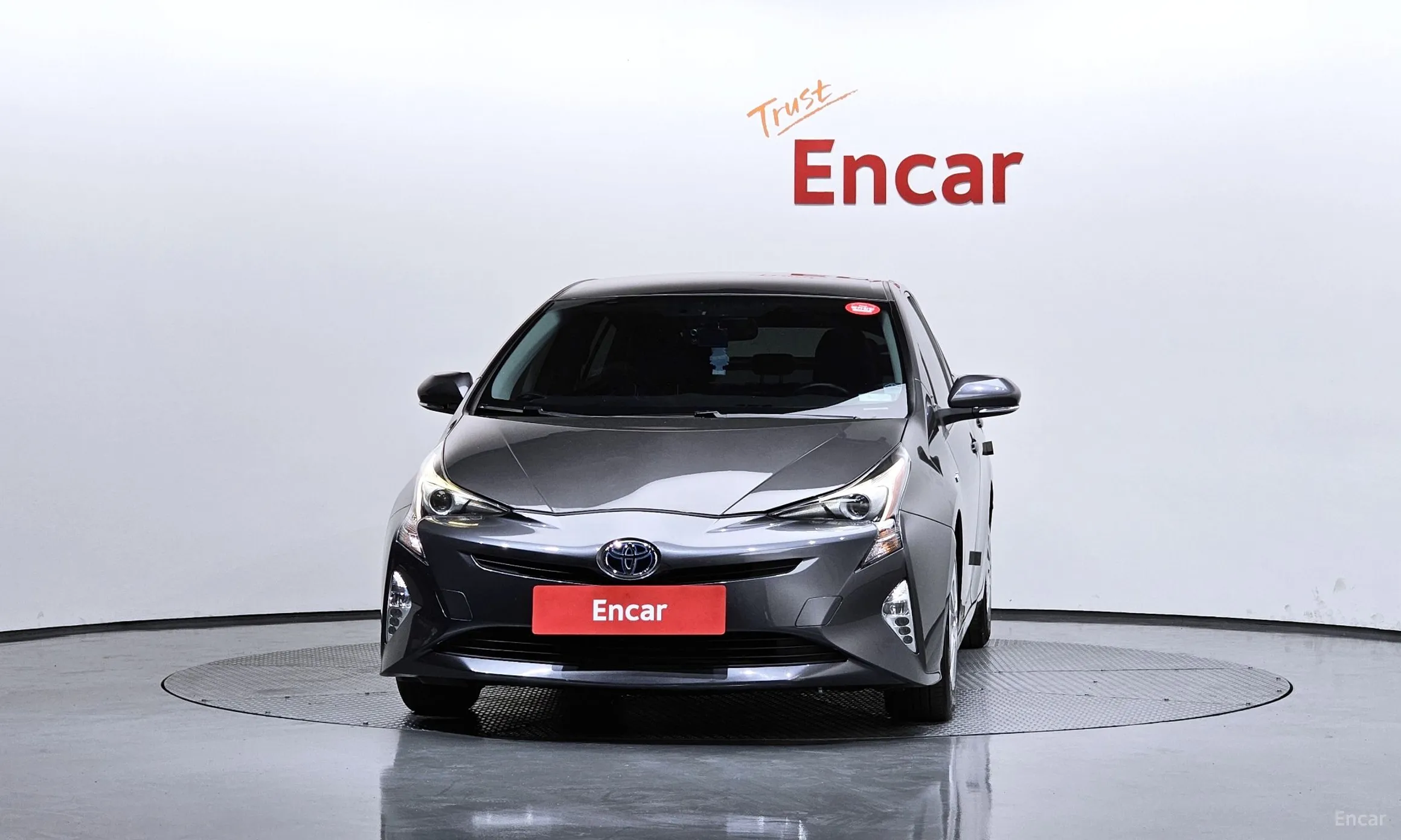 Toyota Prius 4th Generation превью 3