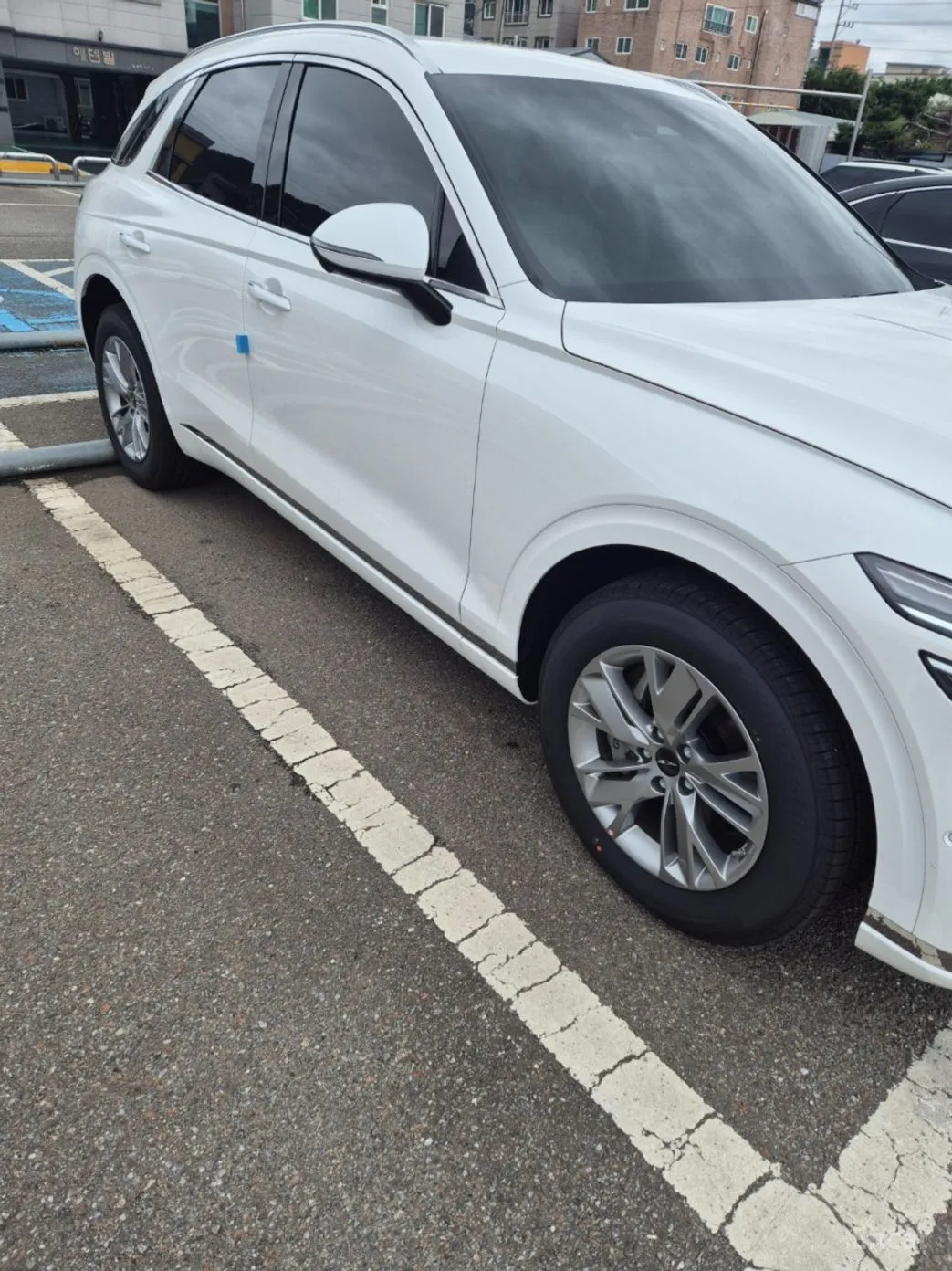 Genesis GV70 превью 3