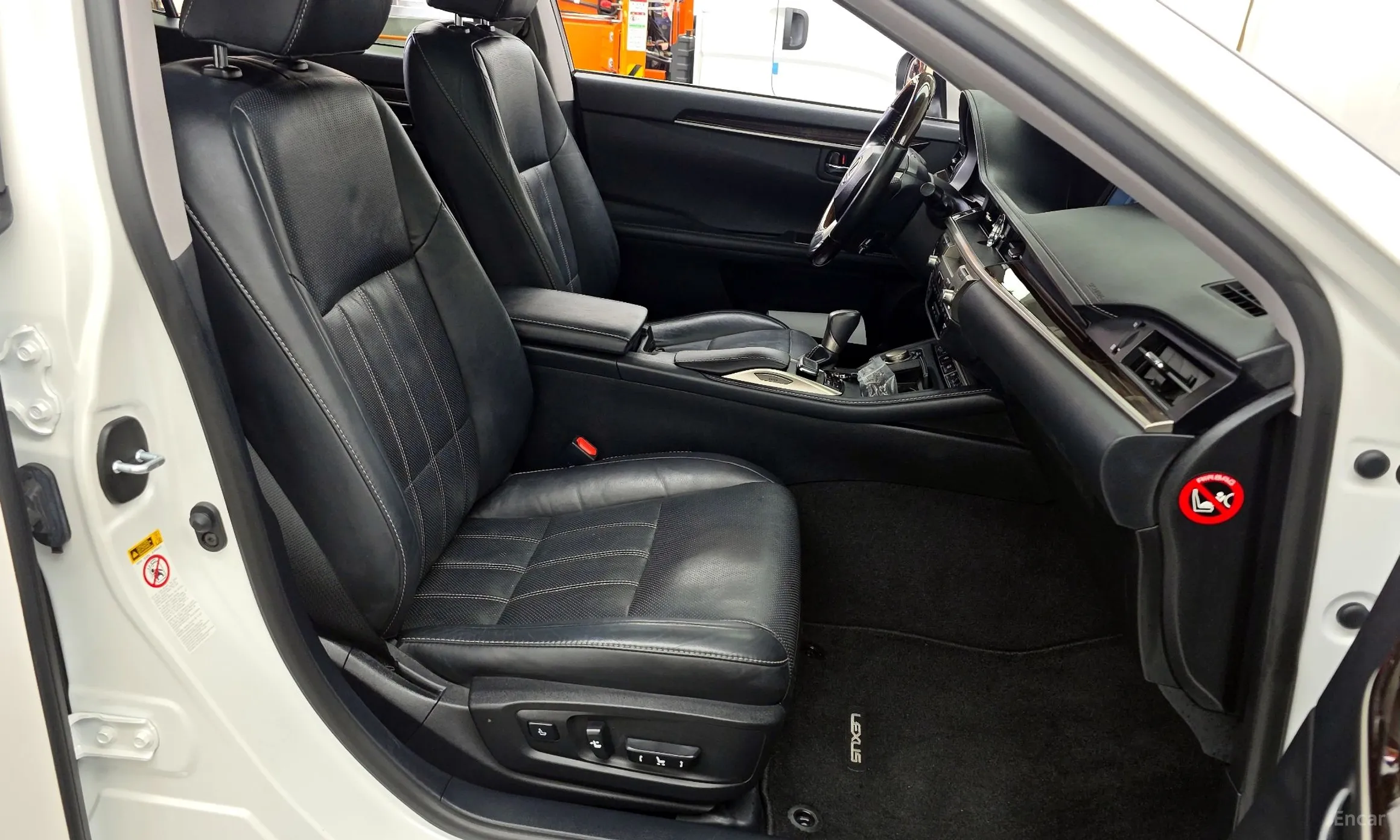 Lexus New ES350 превью 11