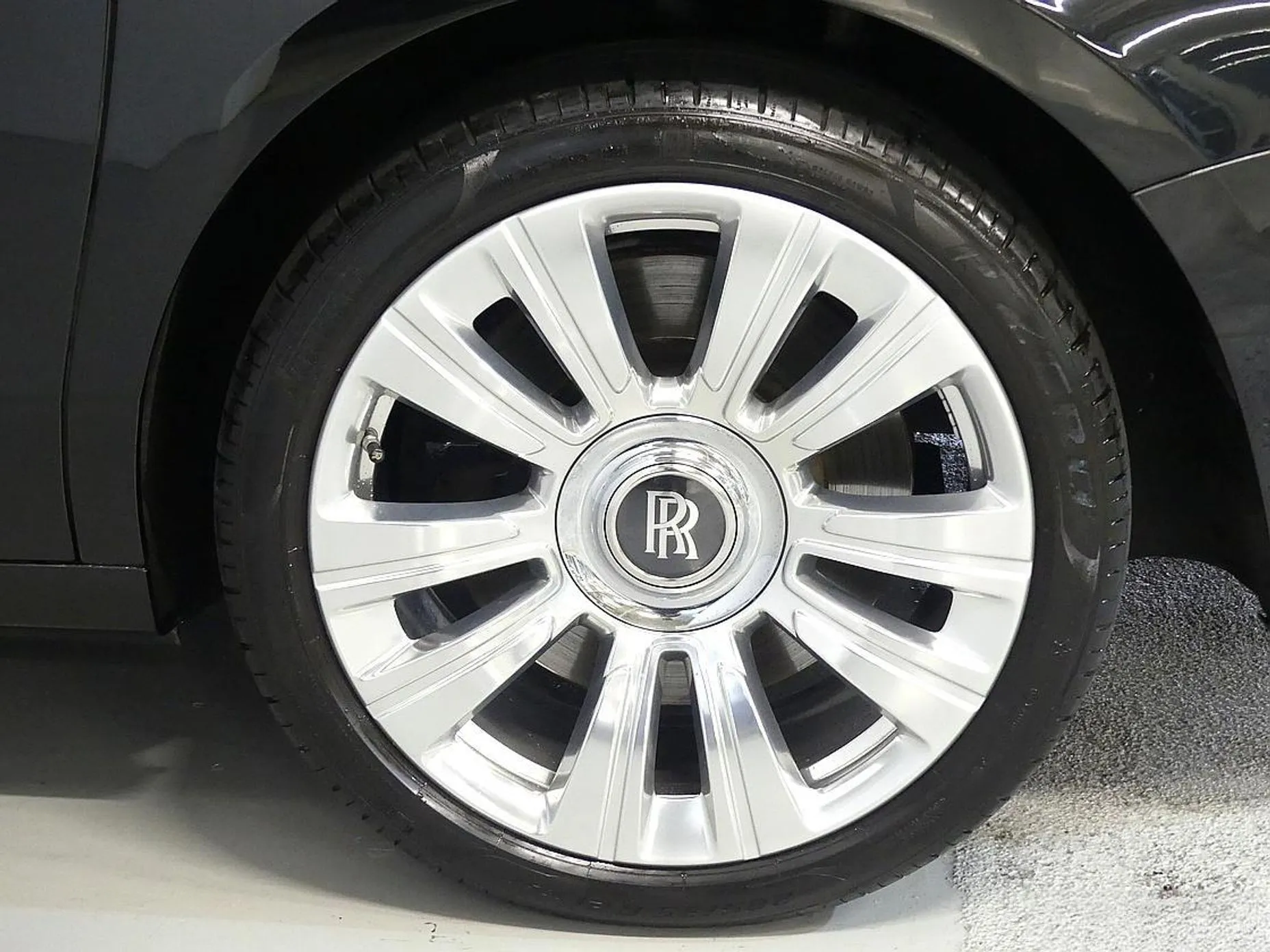 Rolls-Royce Ghost 2nd Generation превью 4