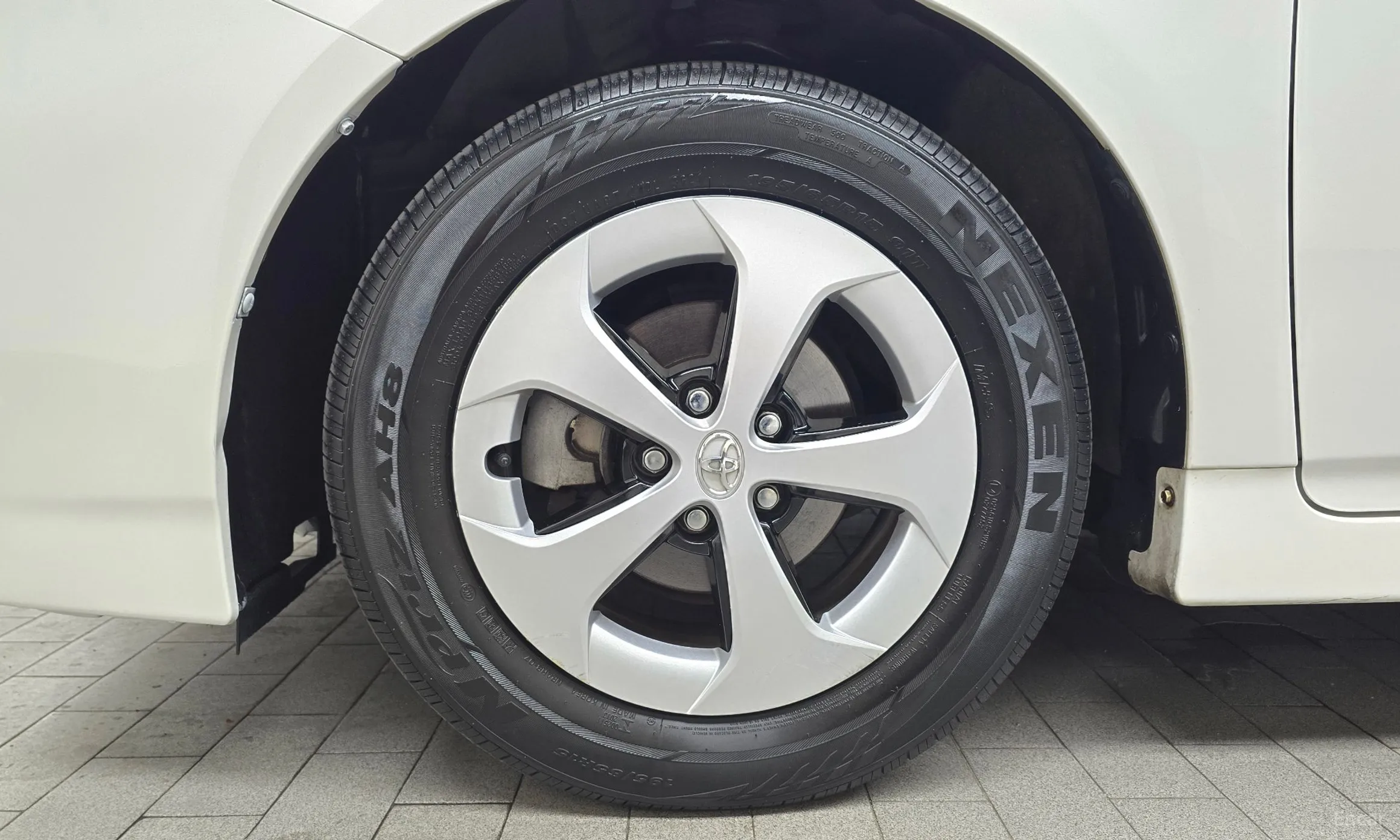 Toyota Toyota Prius превью 5