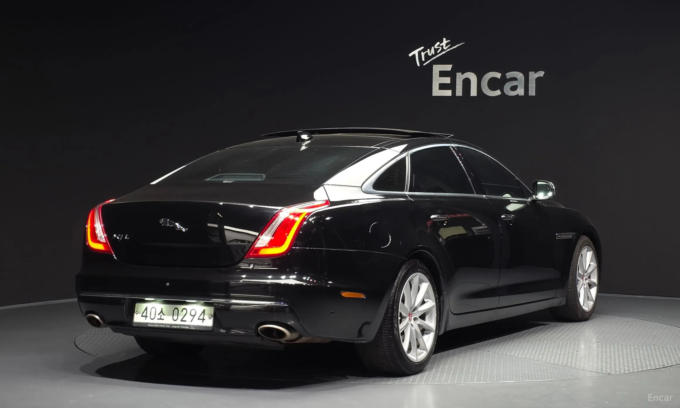 Jaguar All New XJ