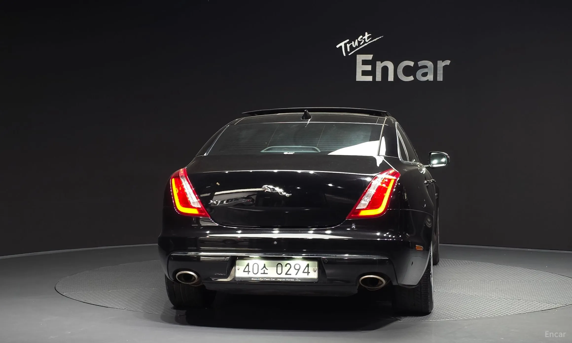 Jaguar All New XJ превью 4
