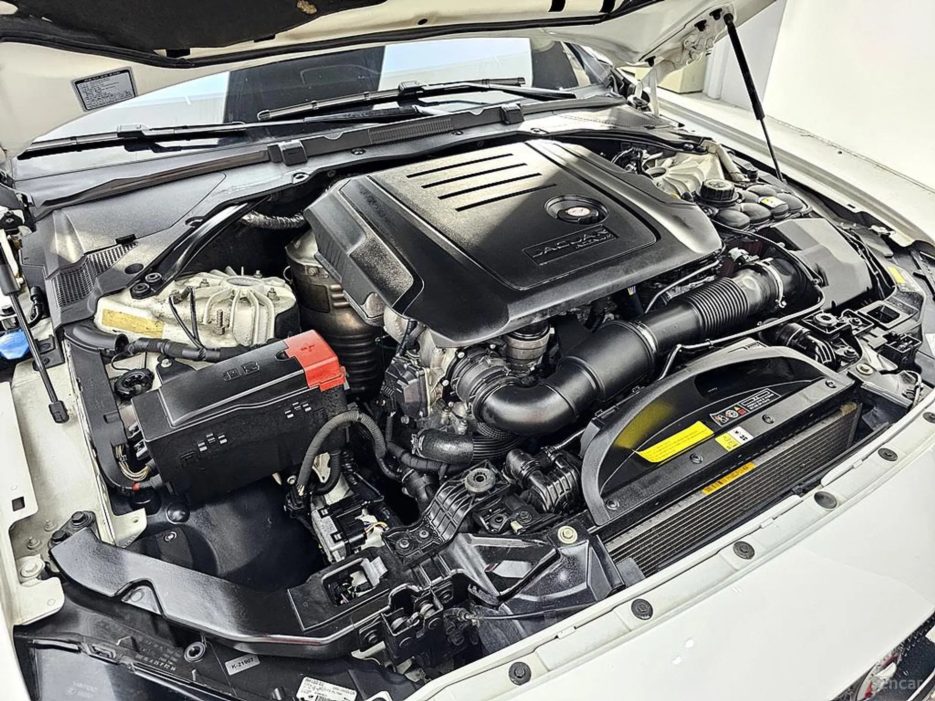 Jaguar XF (x260) превью 6
