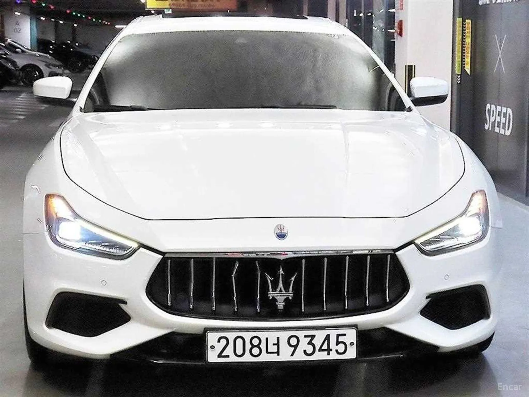 Maserati Ghibli превью 2