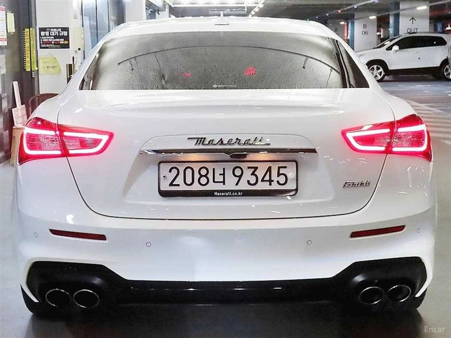 Maserati Ghibli превью 5
