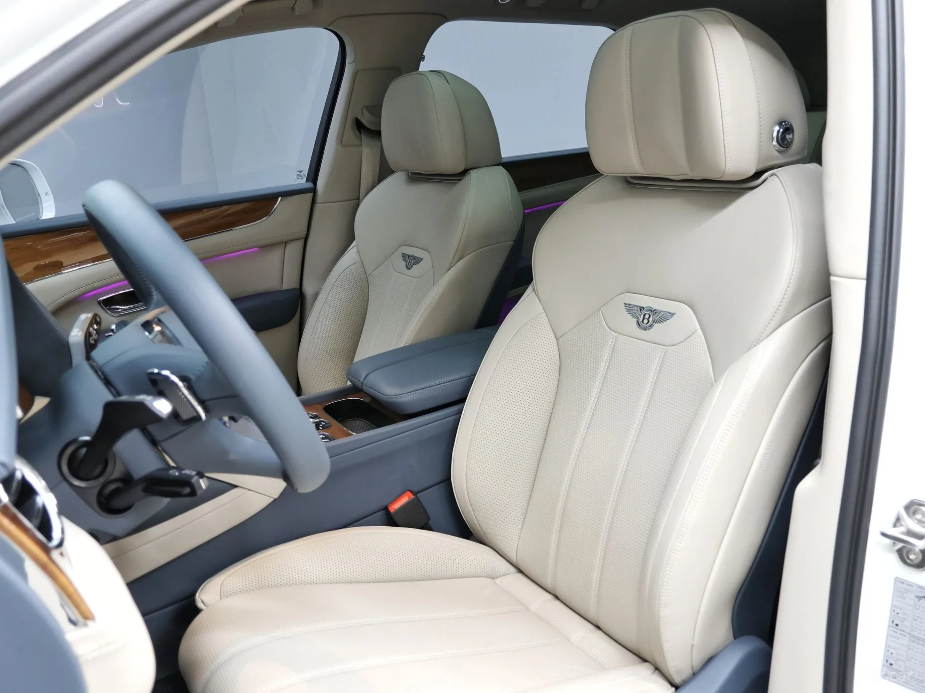 Bentley Bentayga превью 10