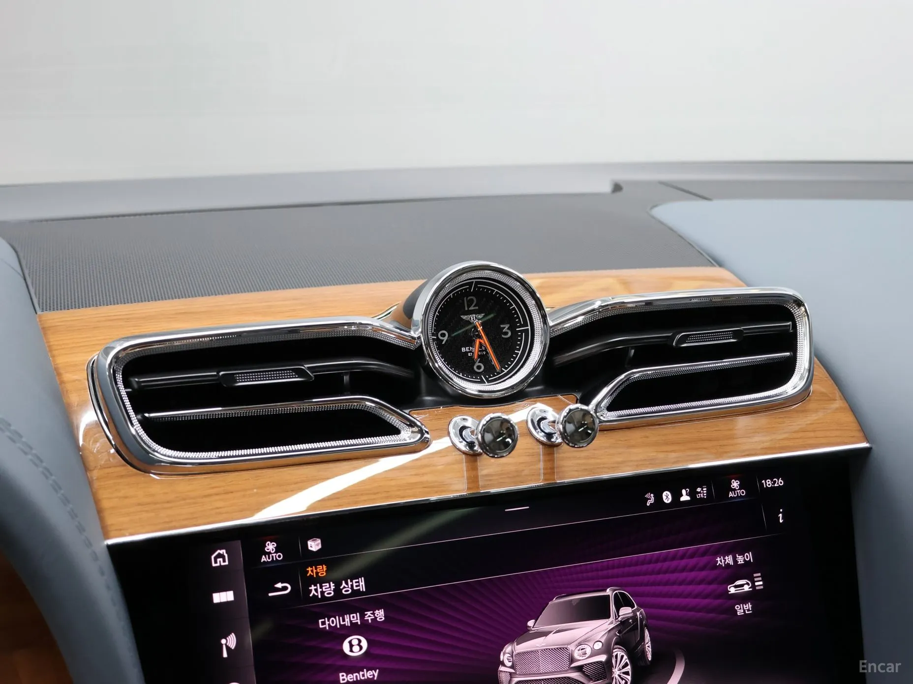 Bentley Bentayga превью 15