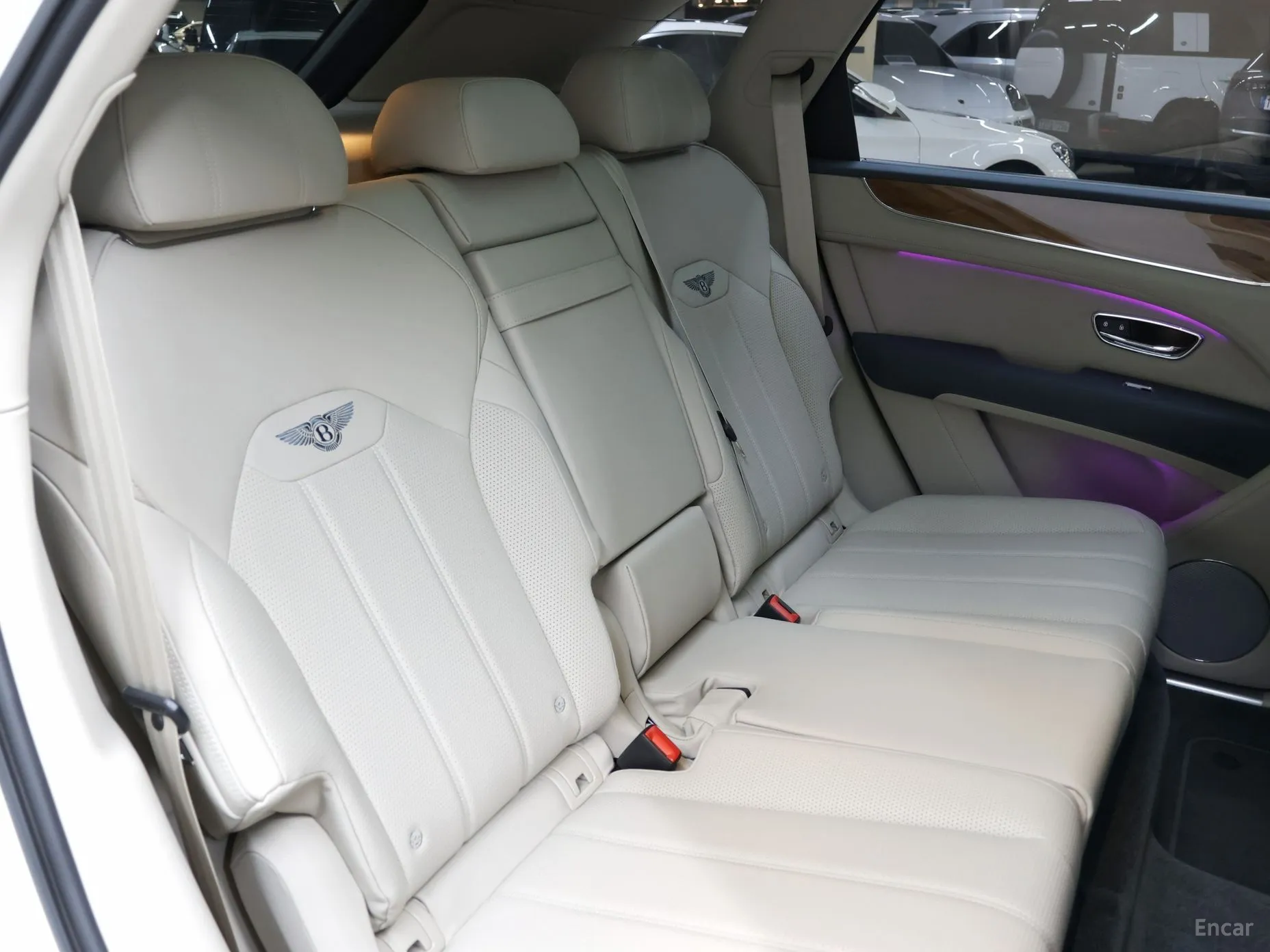 Bentley Bentayga превью 17