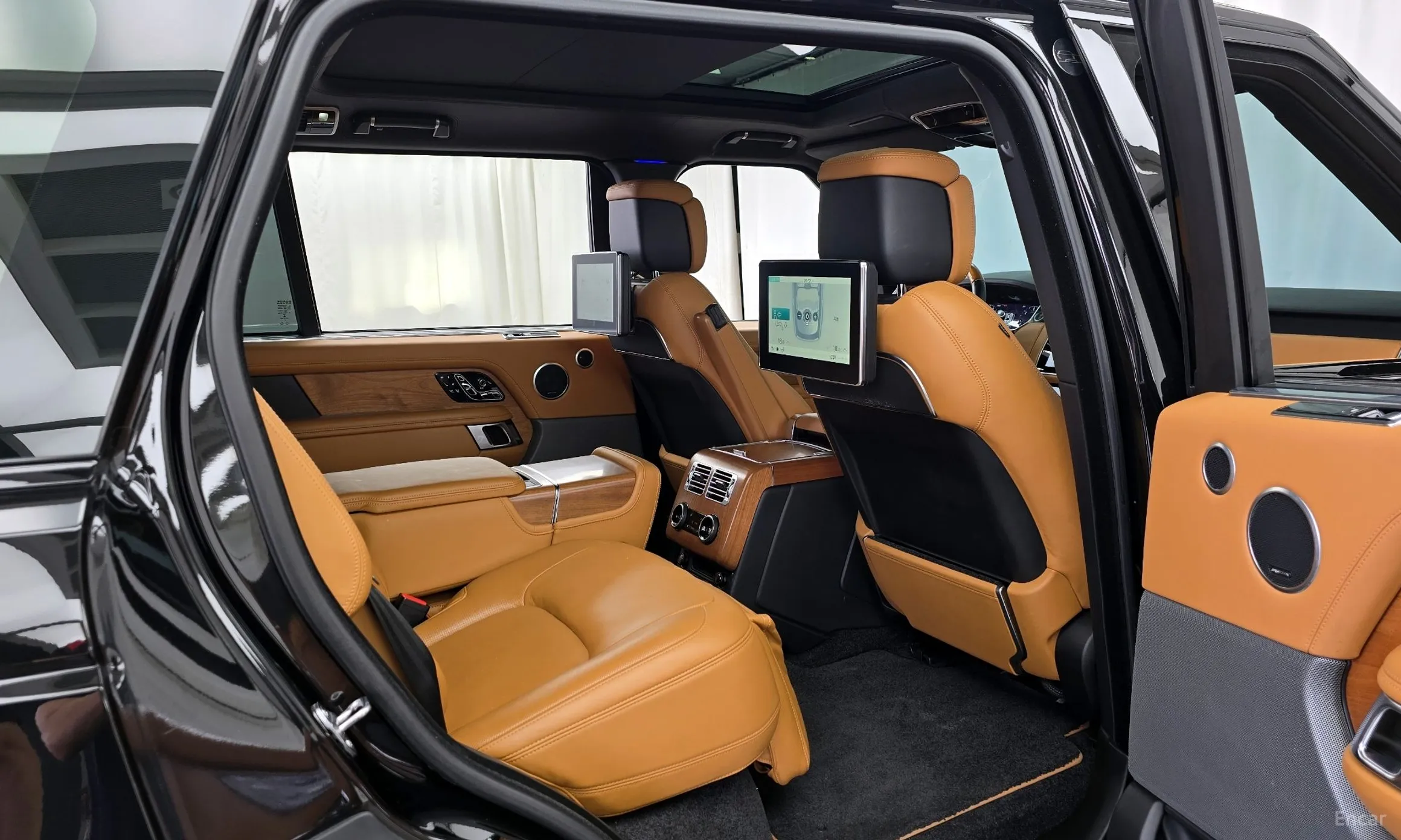 Land Rover Range Rover 4th Generation превью 11