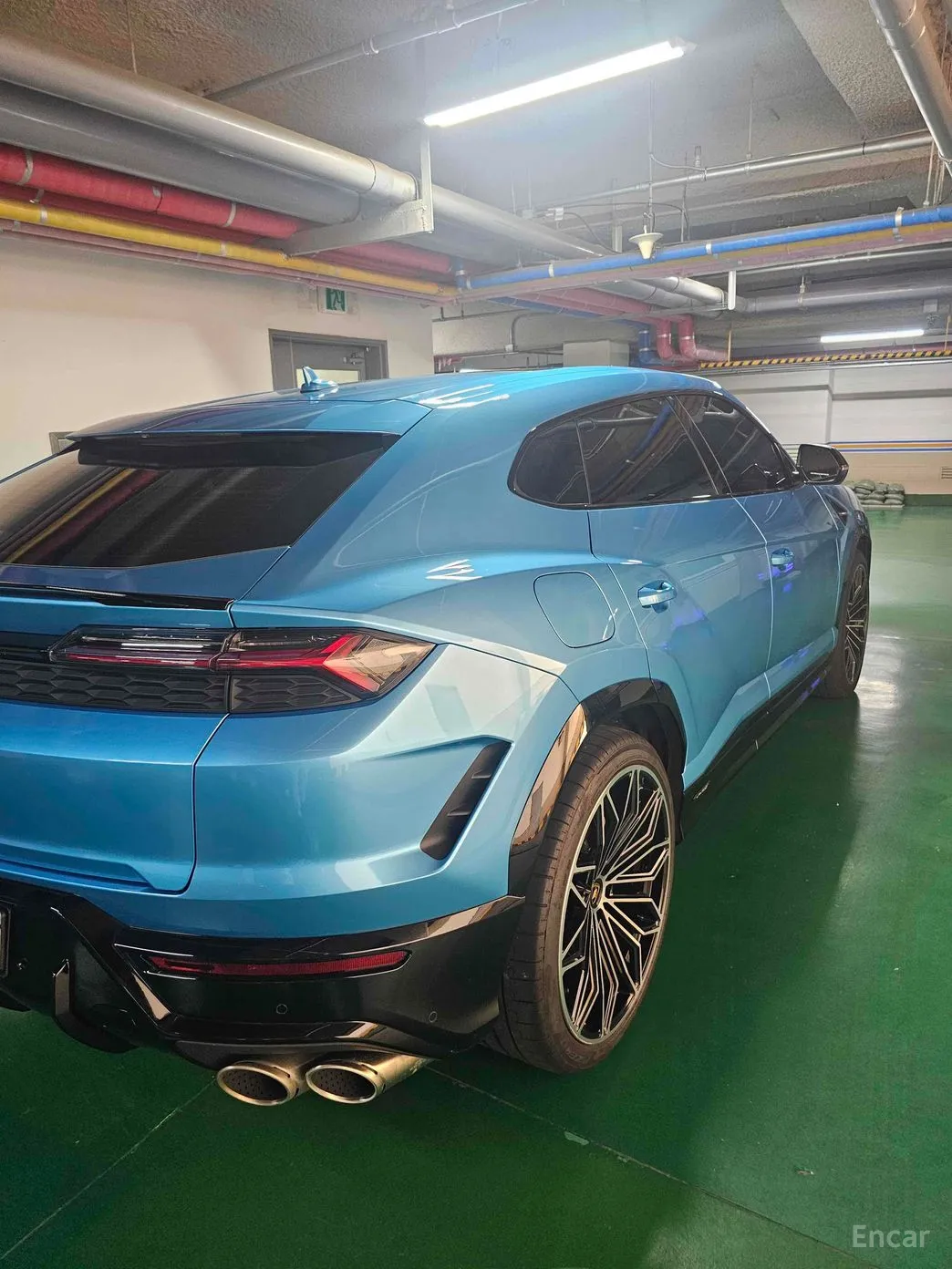 Lamborghini Urus превью 6