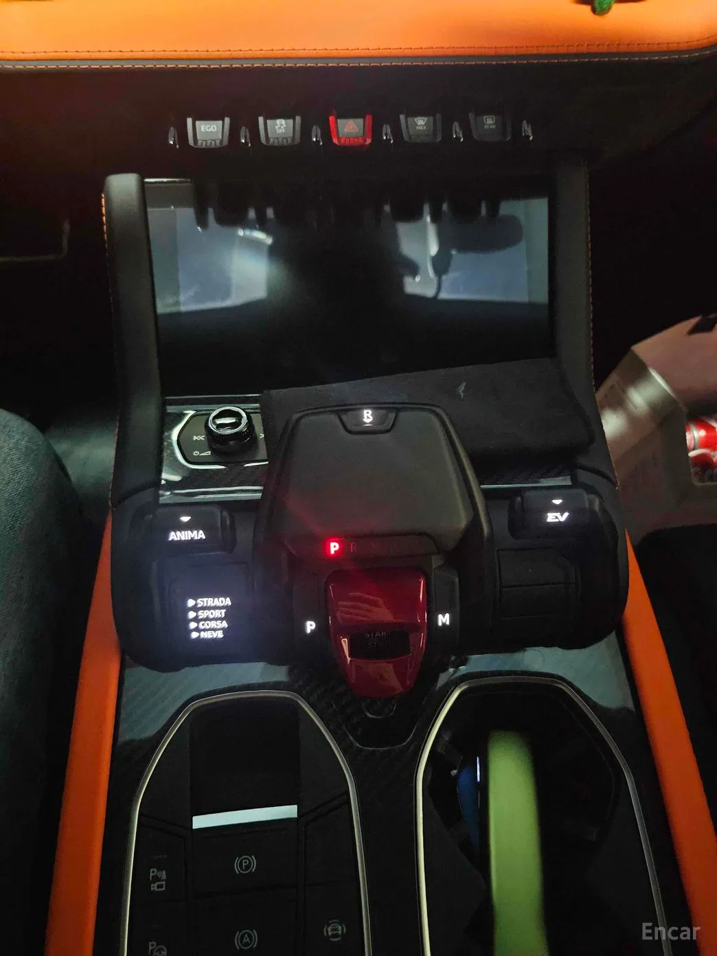 Lamborghini Urus превью 8