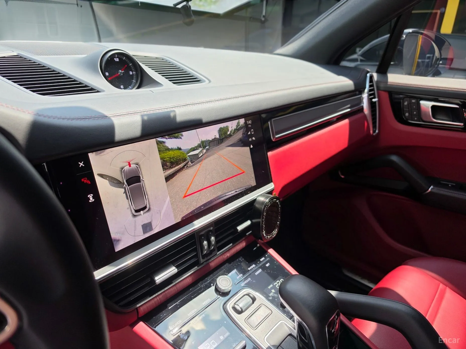 Porsche Cayenne (PO536) превью 11