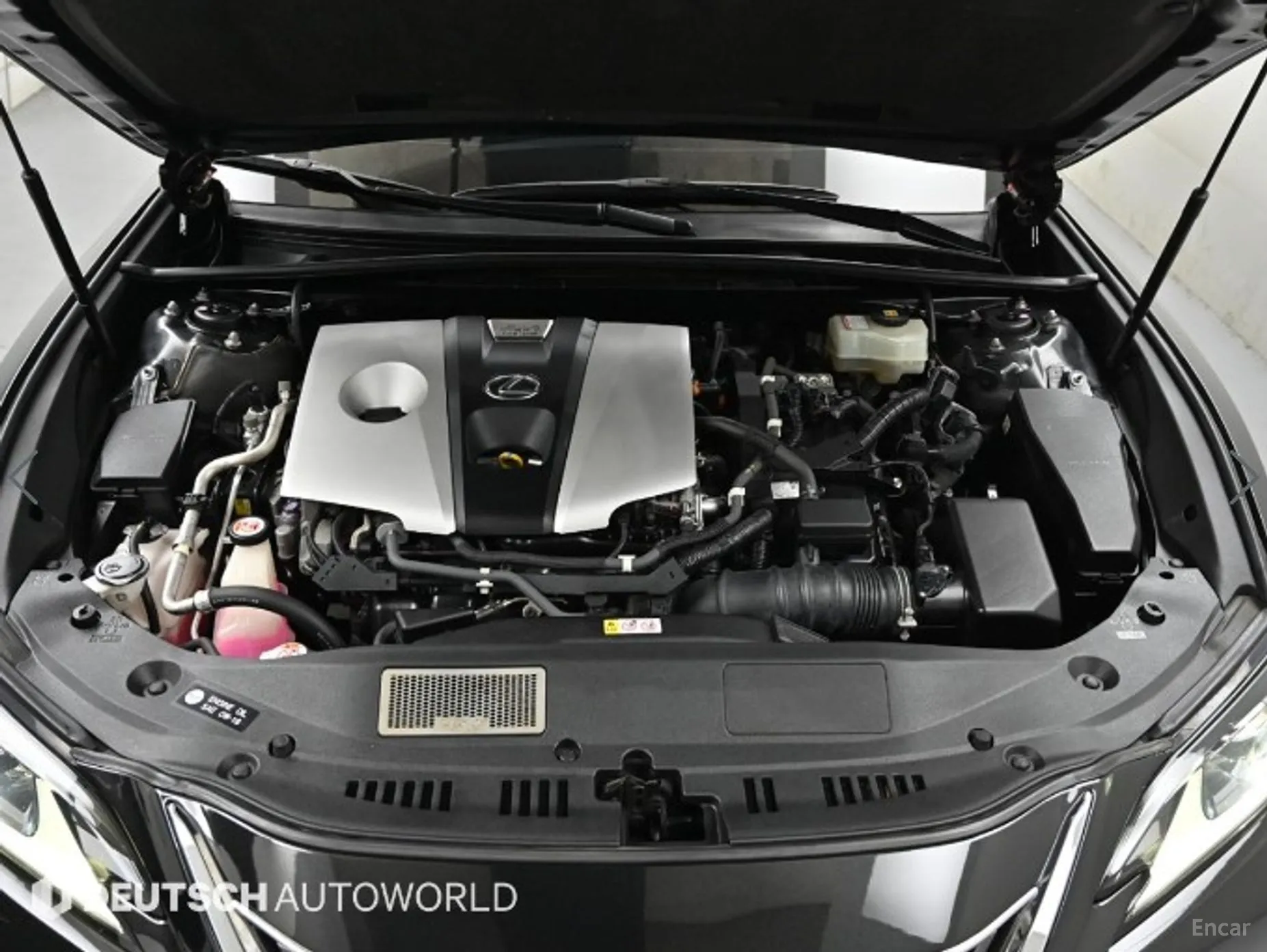 Lexus ES300h 7th Generation превью 6