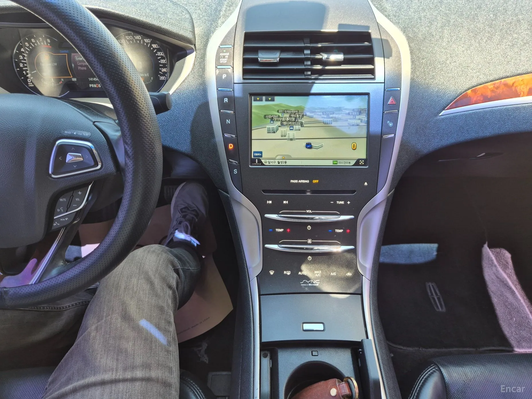 Lincoln New MKZ превью 11