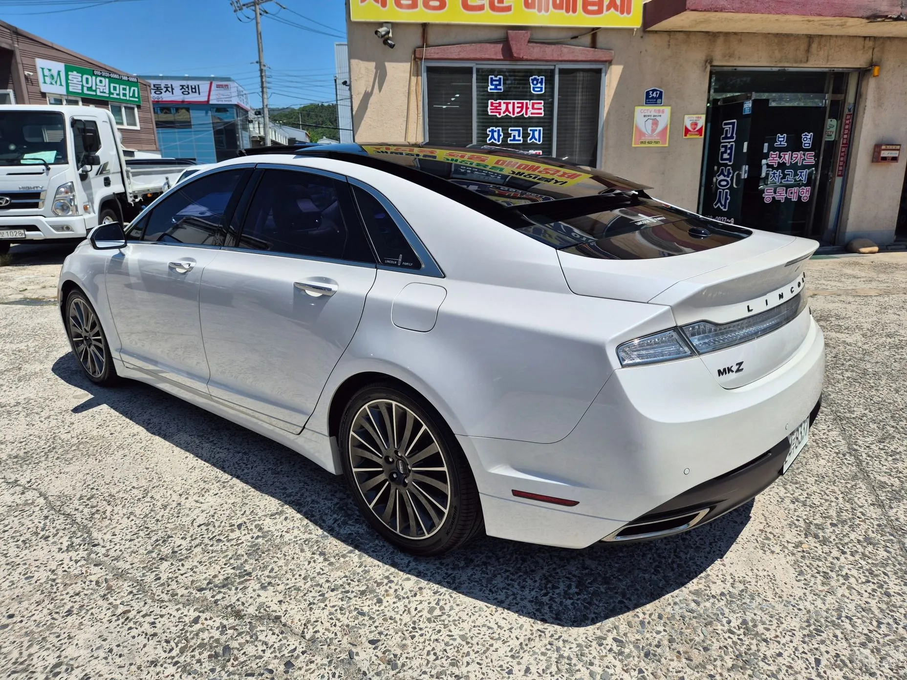 Lincoln New MKZ превью 4