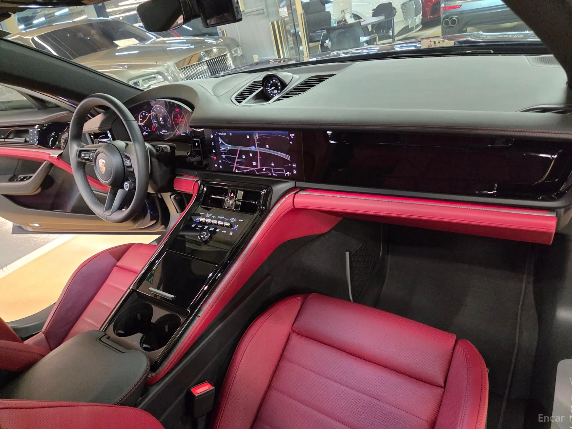 Porsche Panamera (976) превью 14