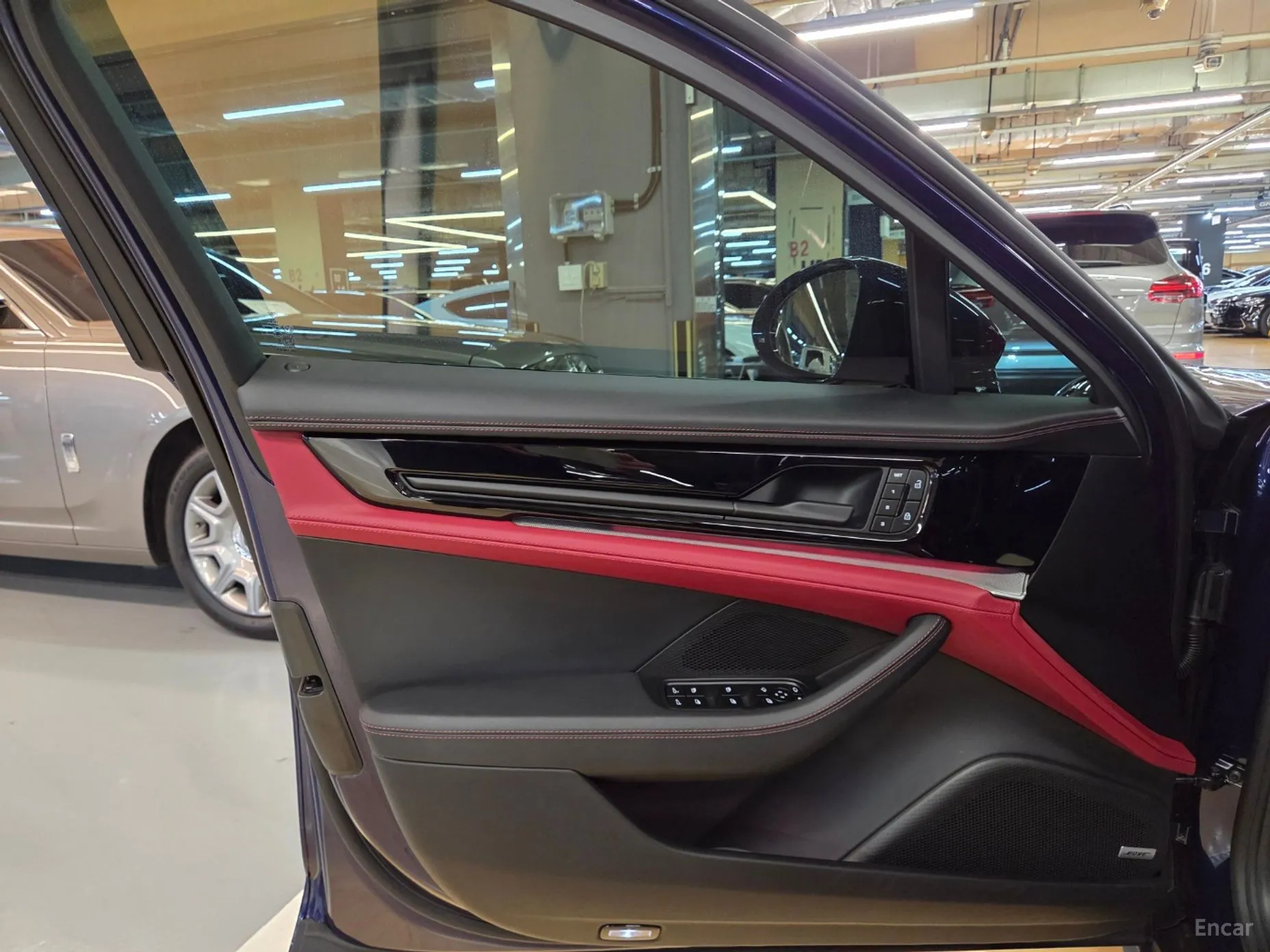 Porsche Panamera (976) превью 18