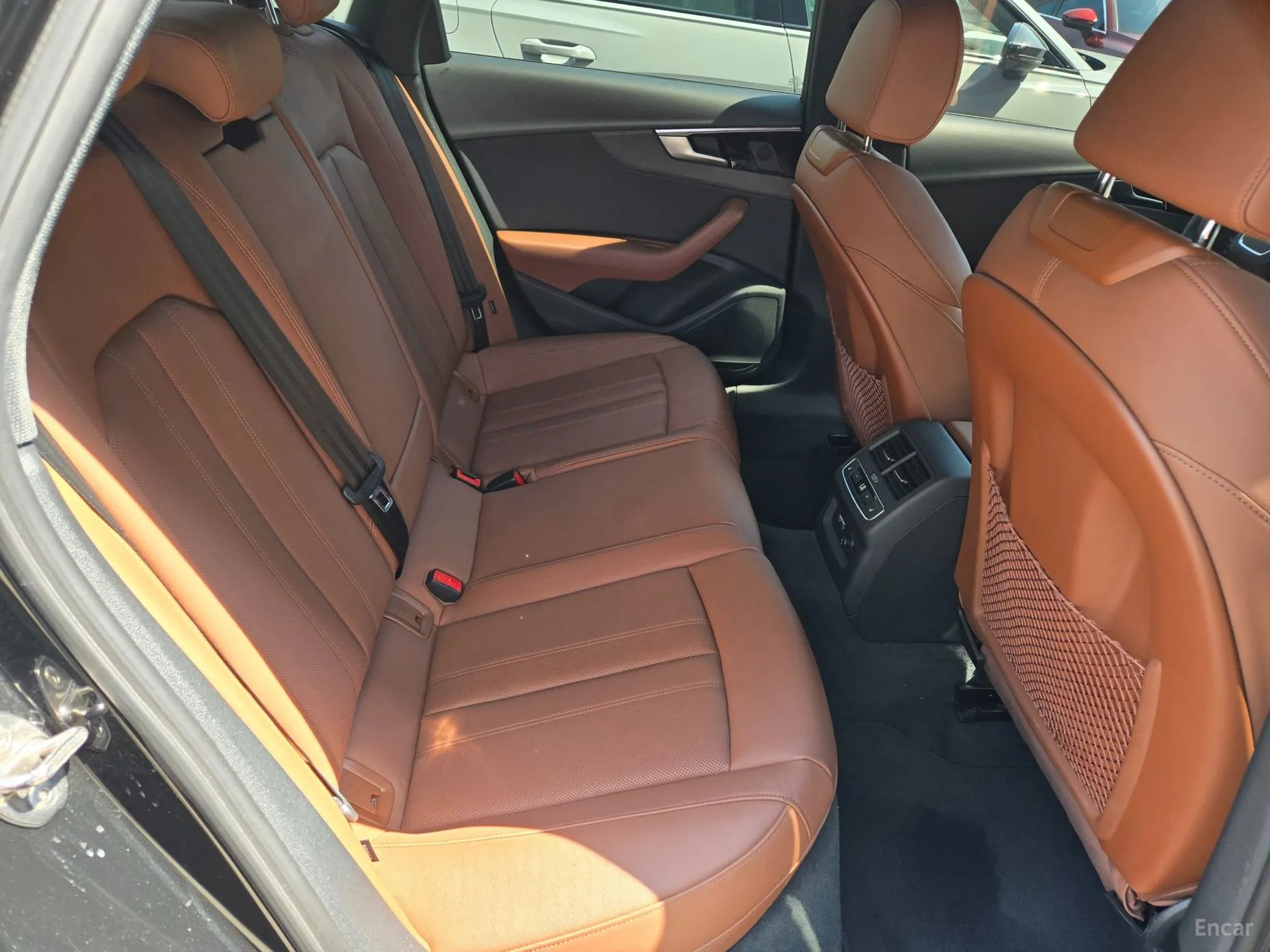 Audi A4 (B9) превью 15