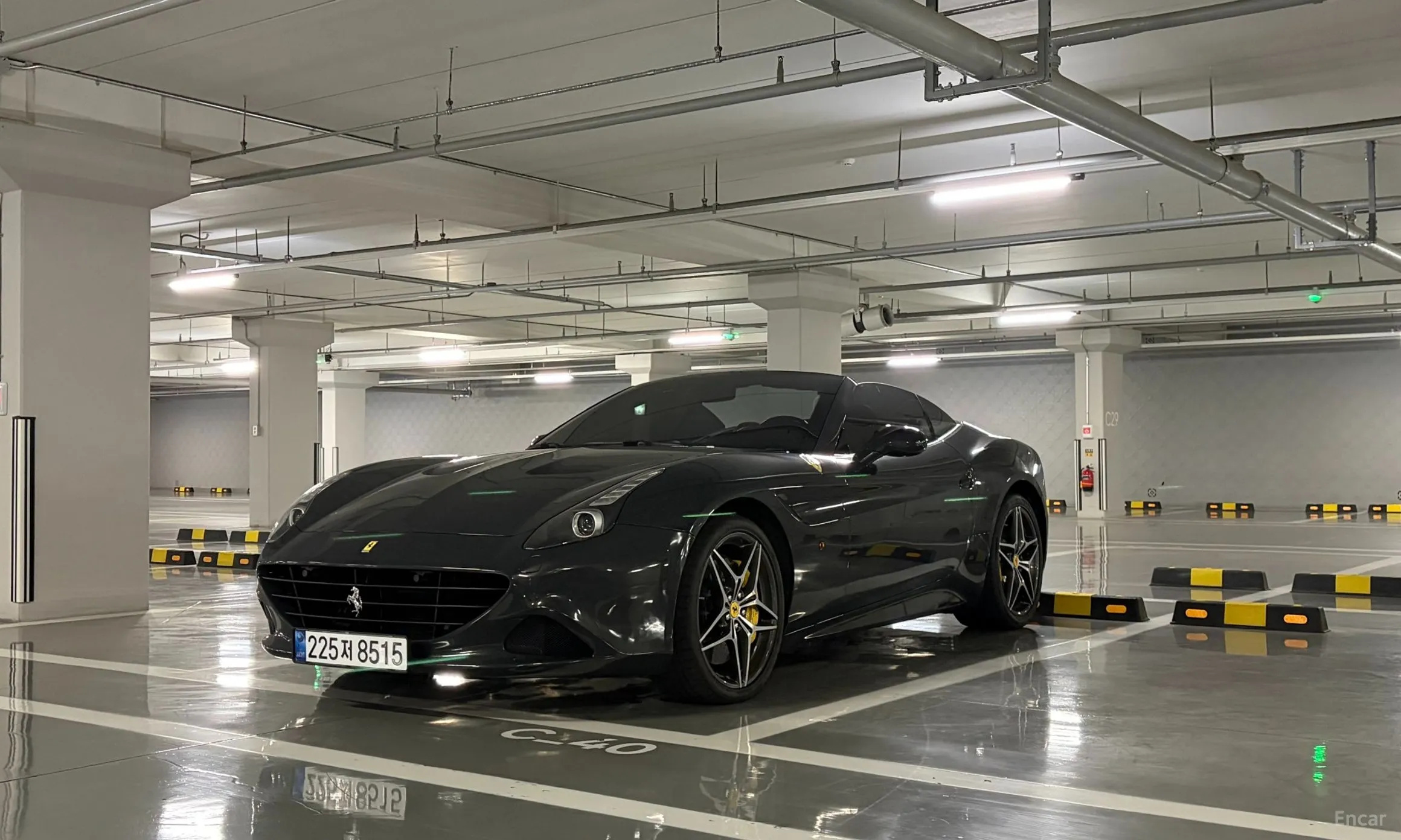 Ferrari California превью 16
