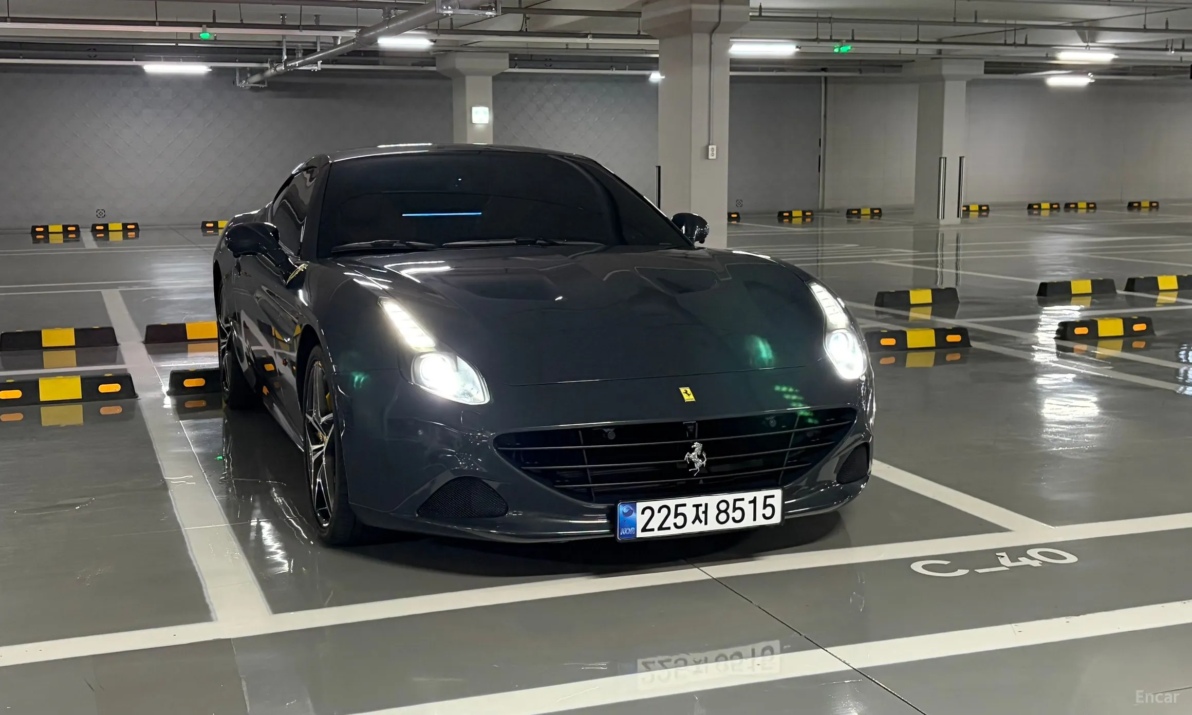 Ferrari California превью 3