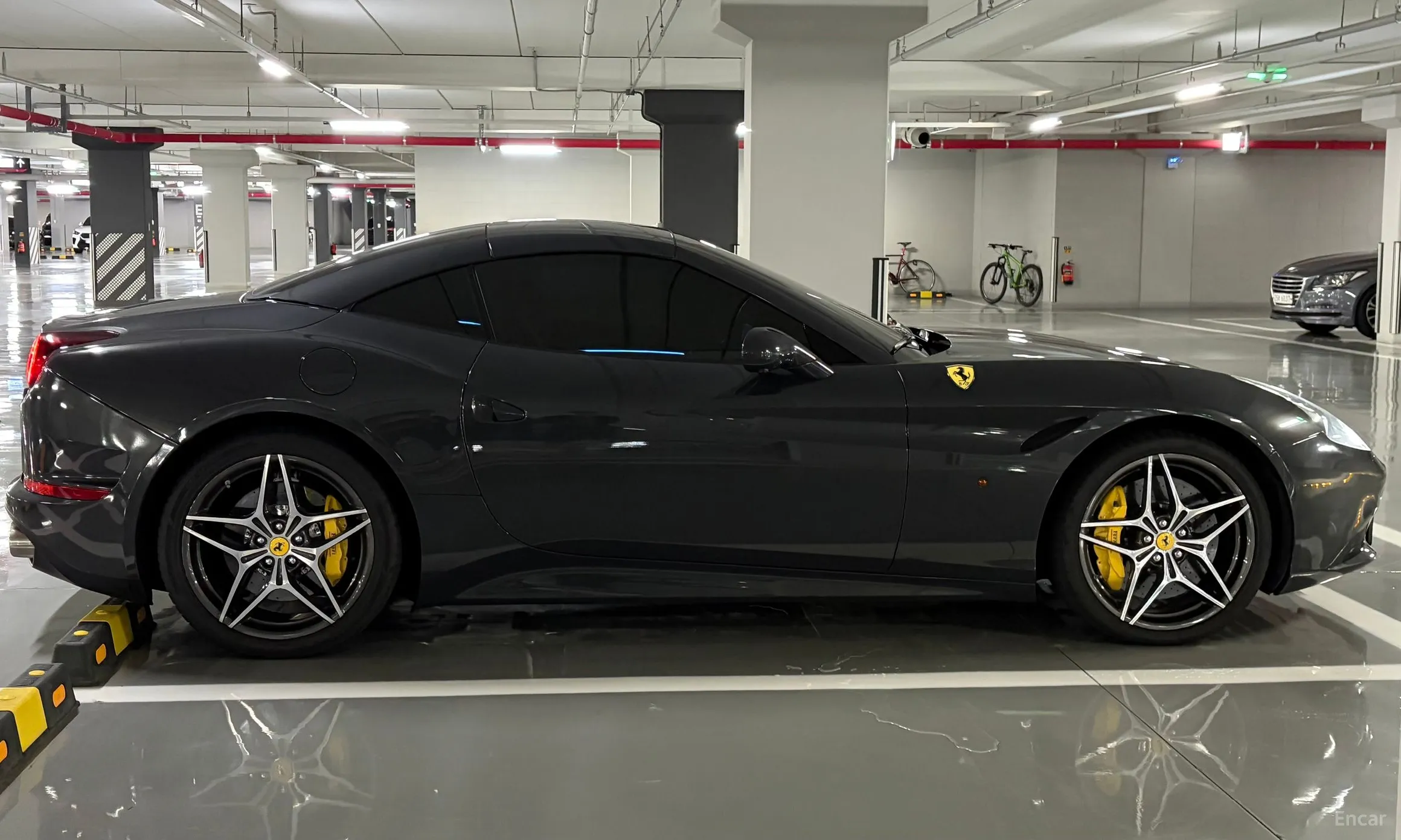 Ferrari California превью 5