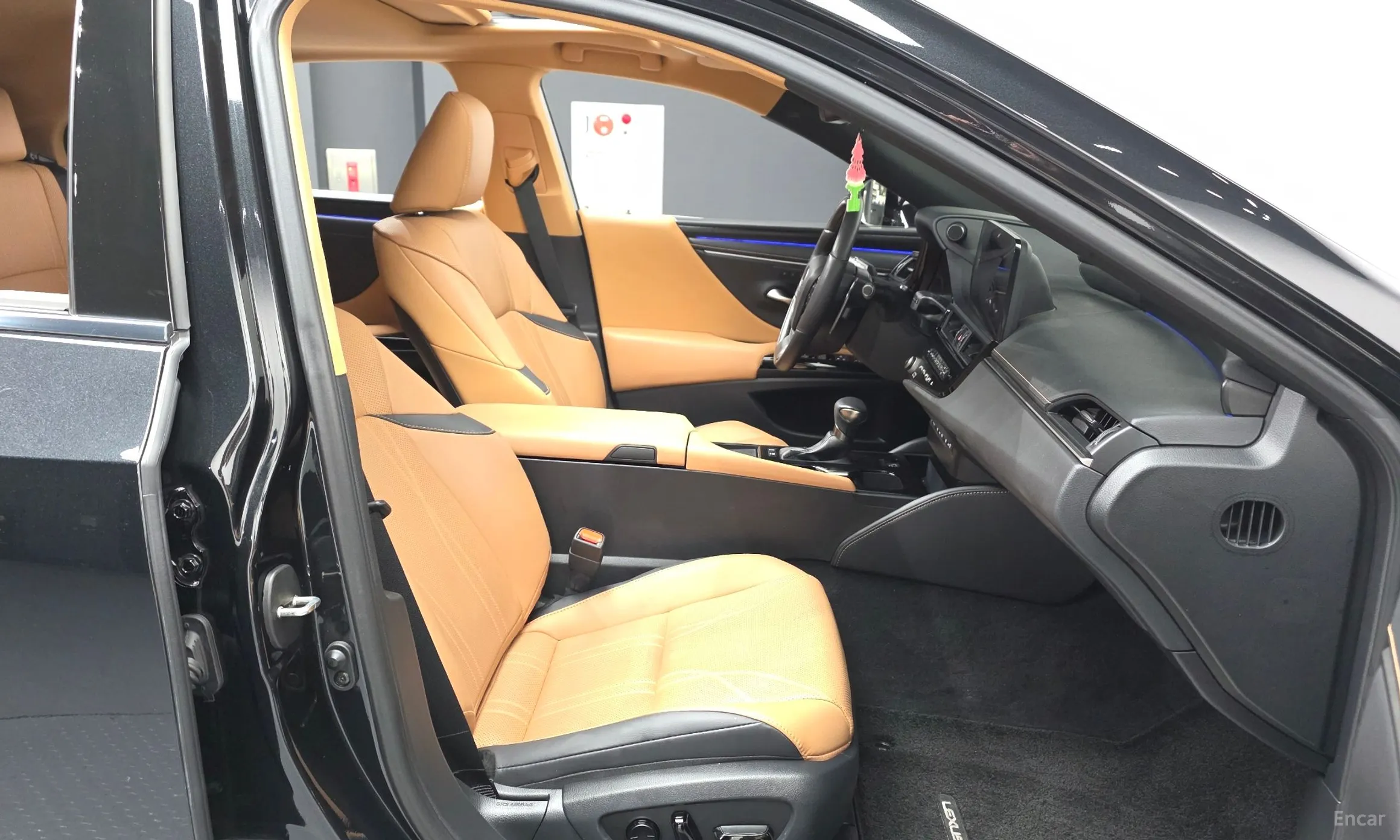 Lexus ES300h 7th Generation превью 11