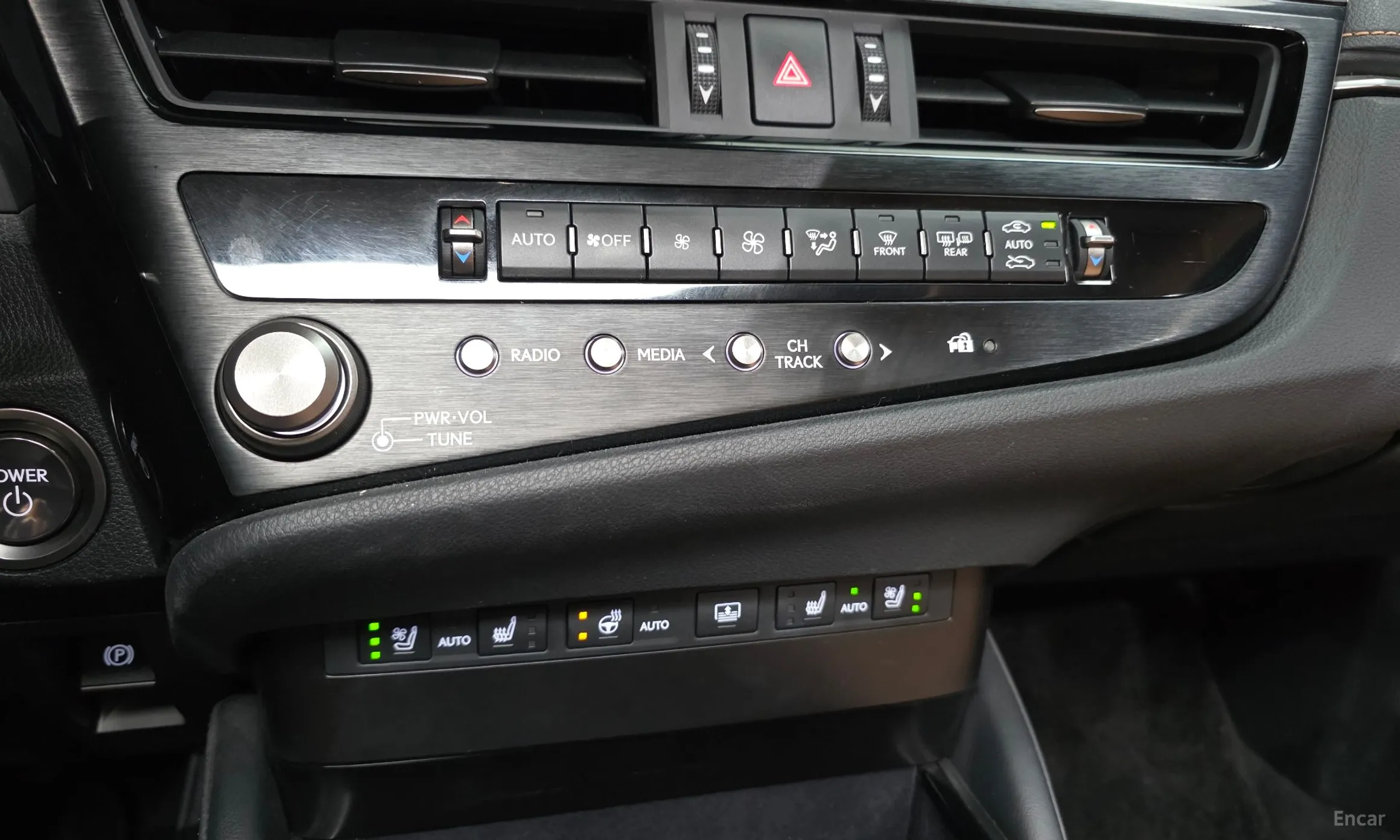 Lexus ES300h 7th Generation превью 18