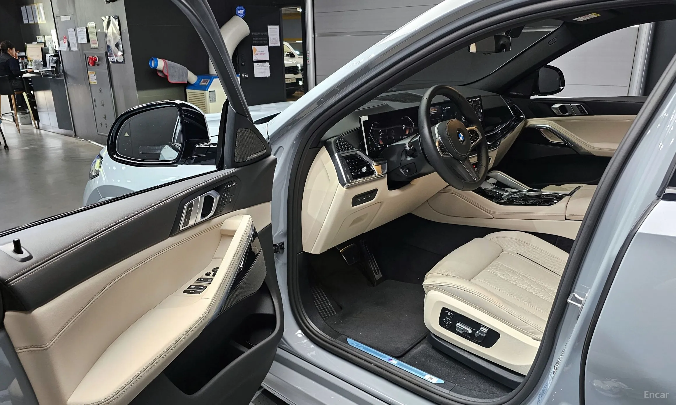 BMW X6 (G06) превью 10